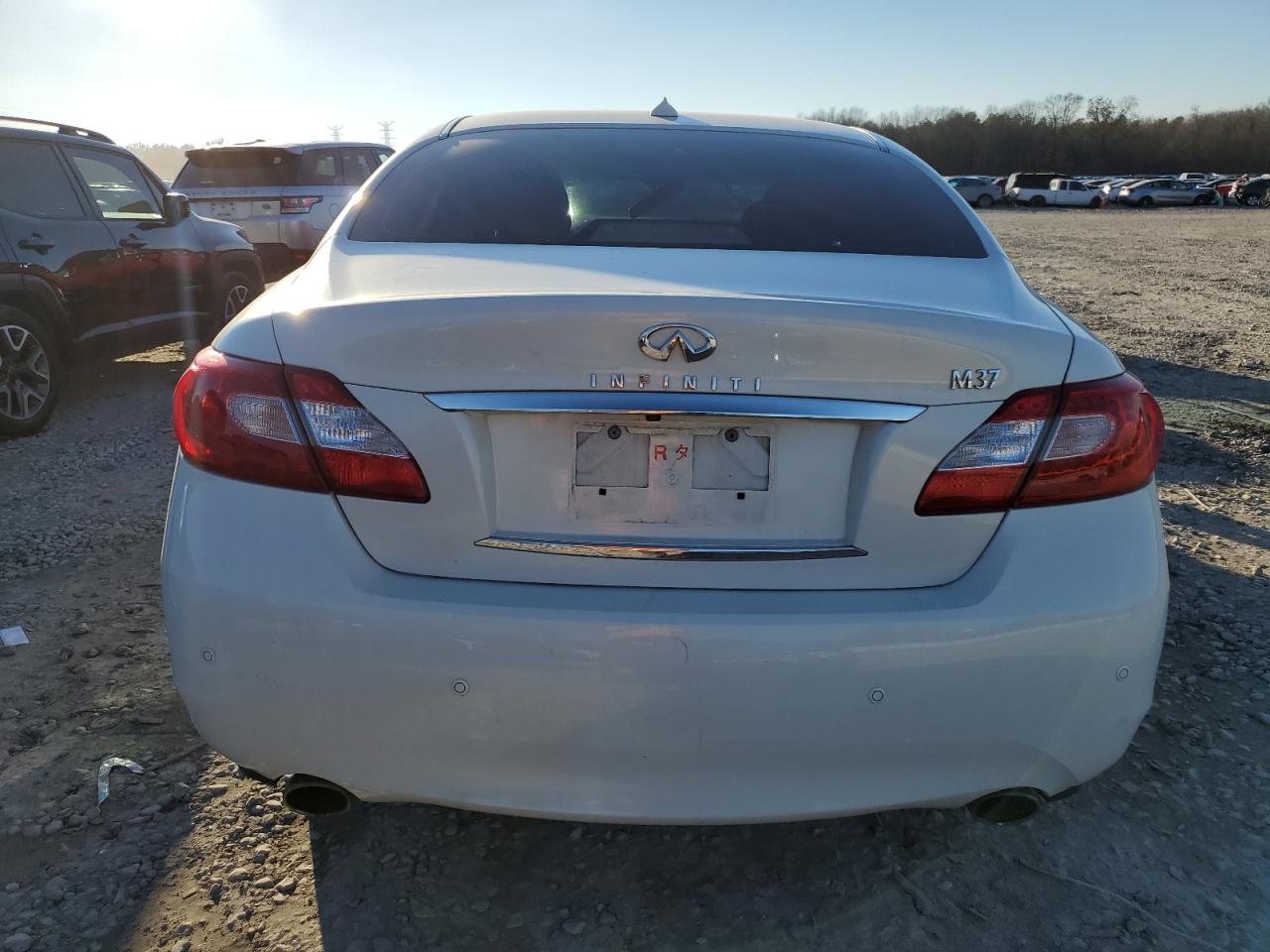 Photo 5 VIN: JN1BY1AP7DM513475 - INFINITI M 