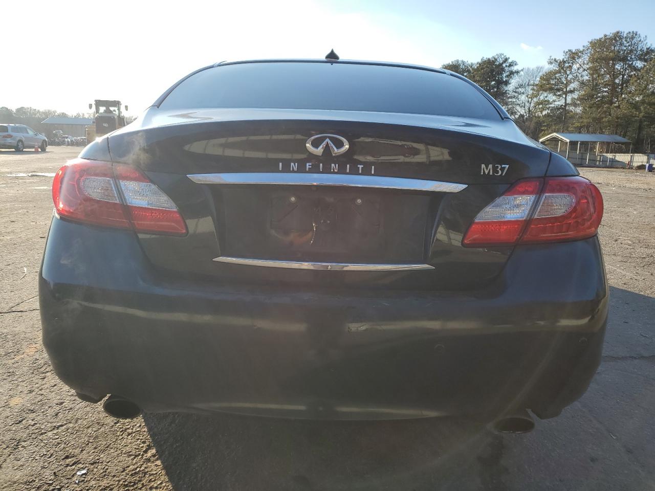 Photo 5 VIN: JN1BY1AP8DM510889 - INFINITI M 