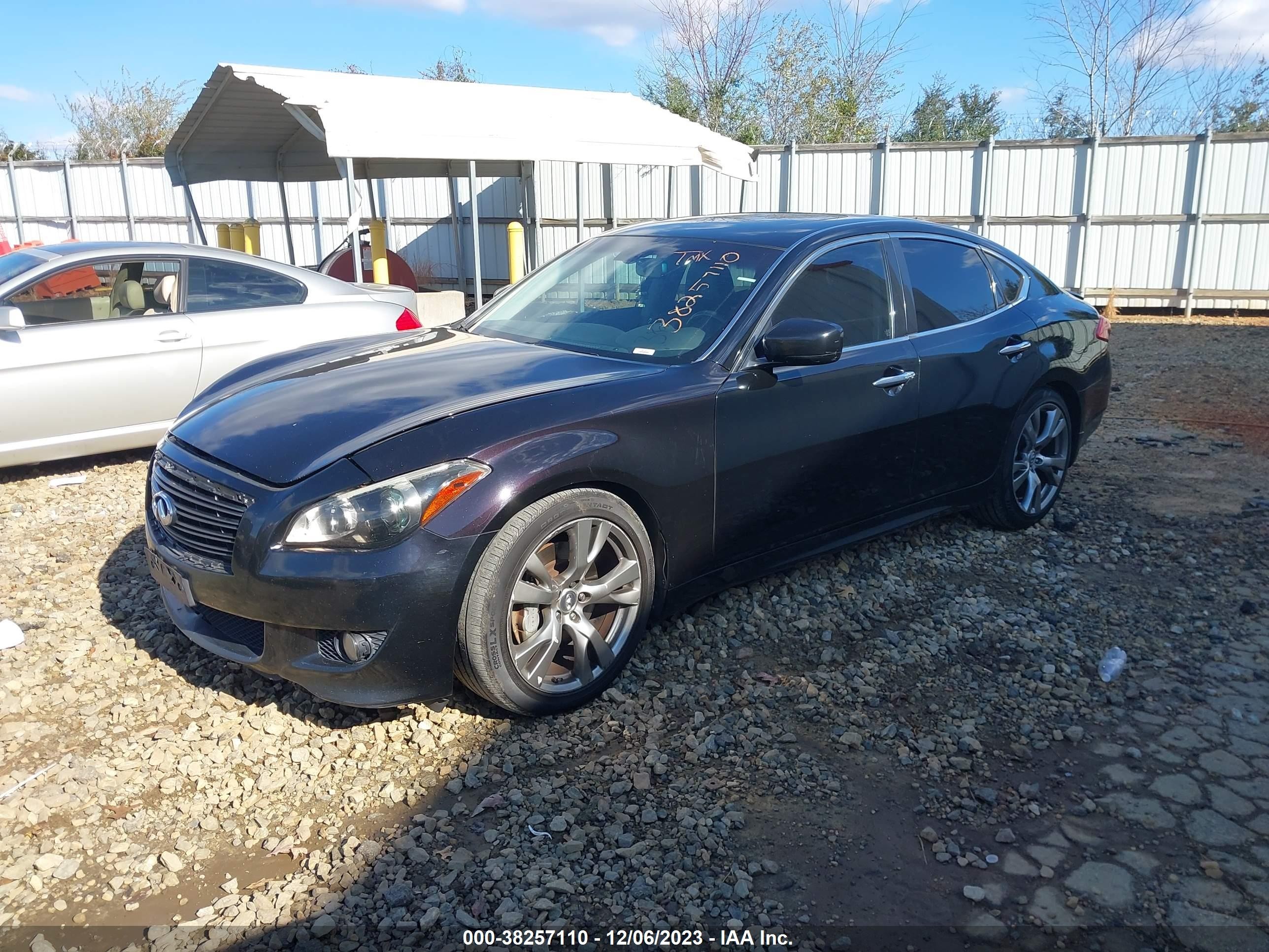 Photo 1 VIN: JN1BY1AP9BM323027 - INFINITI M 