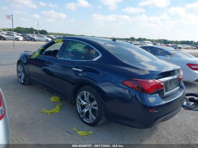 Photo 2 VIN: JN1BY1AP9FM542561 - INFINITI Q70 