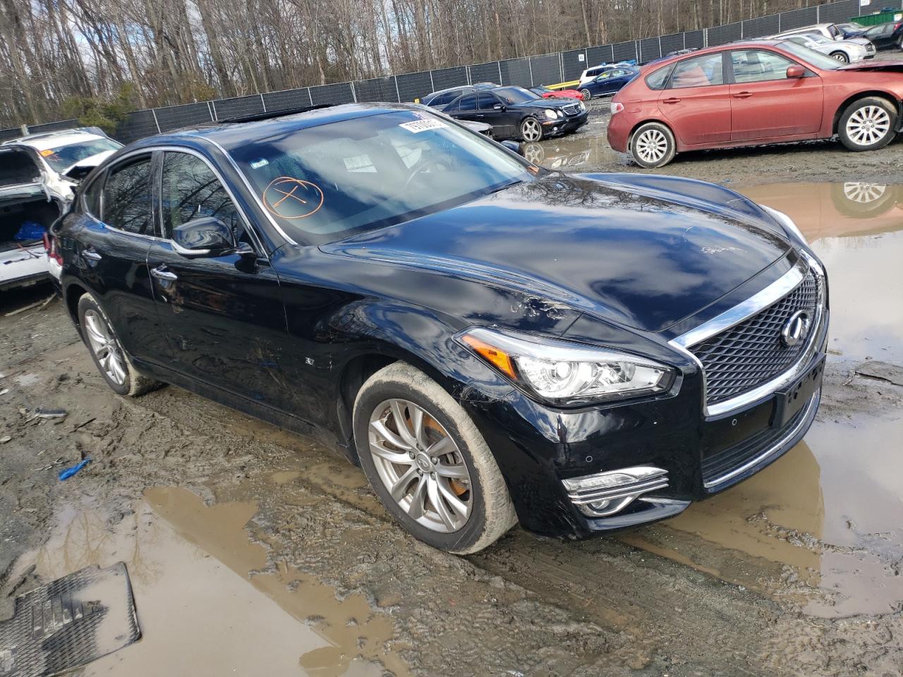 Photo 3 VIN: JN1BY1AR0KM585648 - INFINITI Q70 