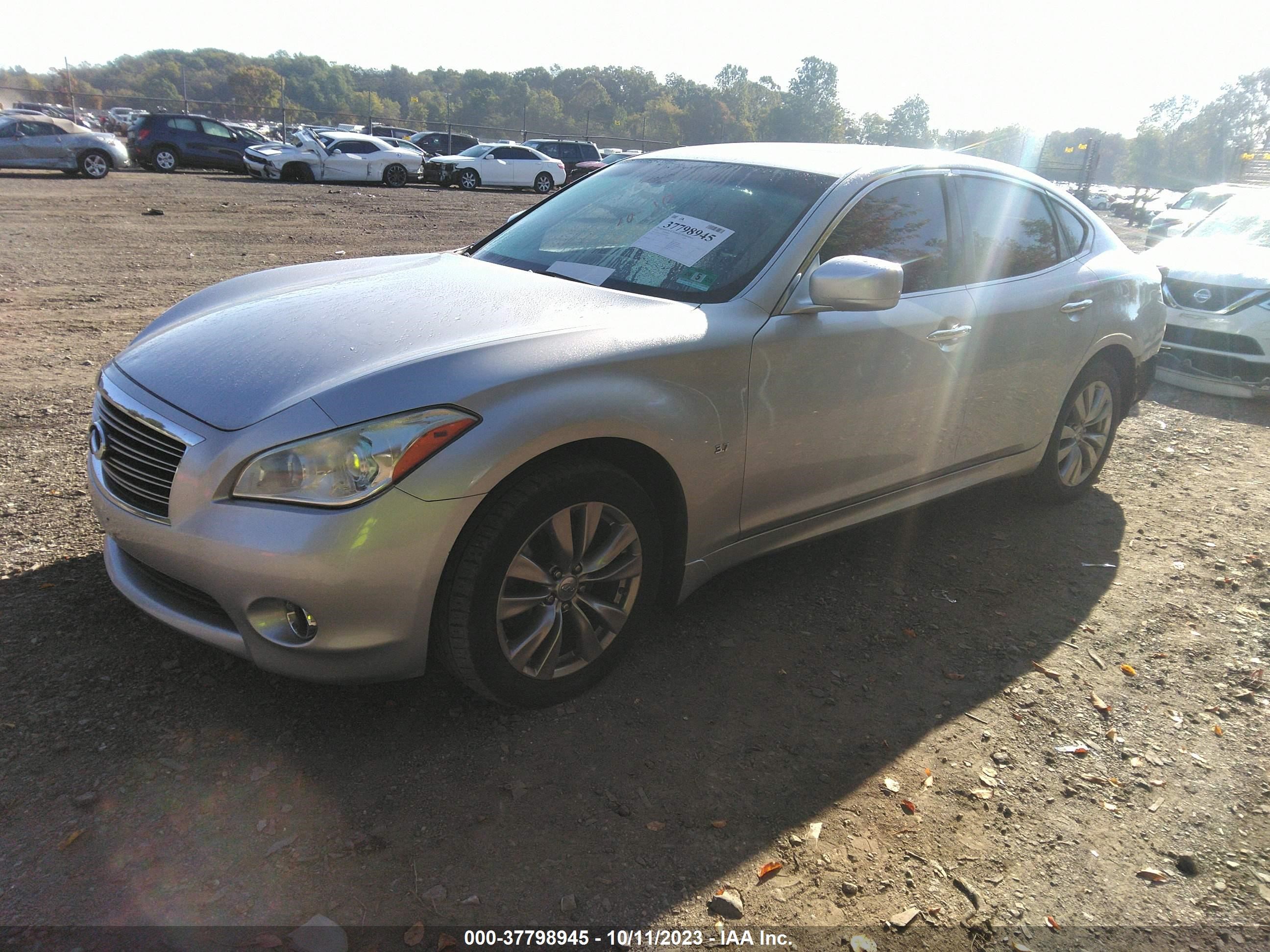 Photo 1 VIN: JN1BY1AR1EM320550 - INFINITI Q70 