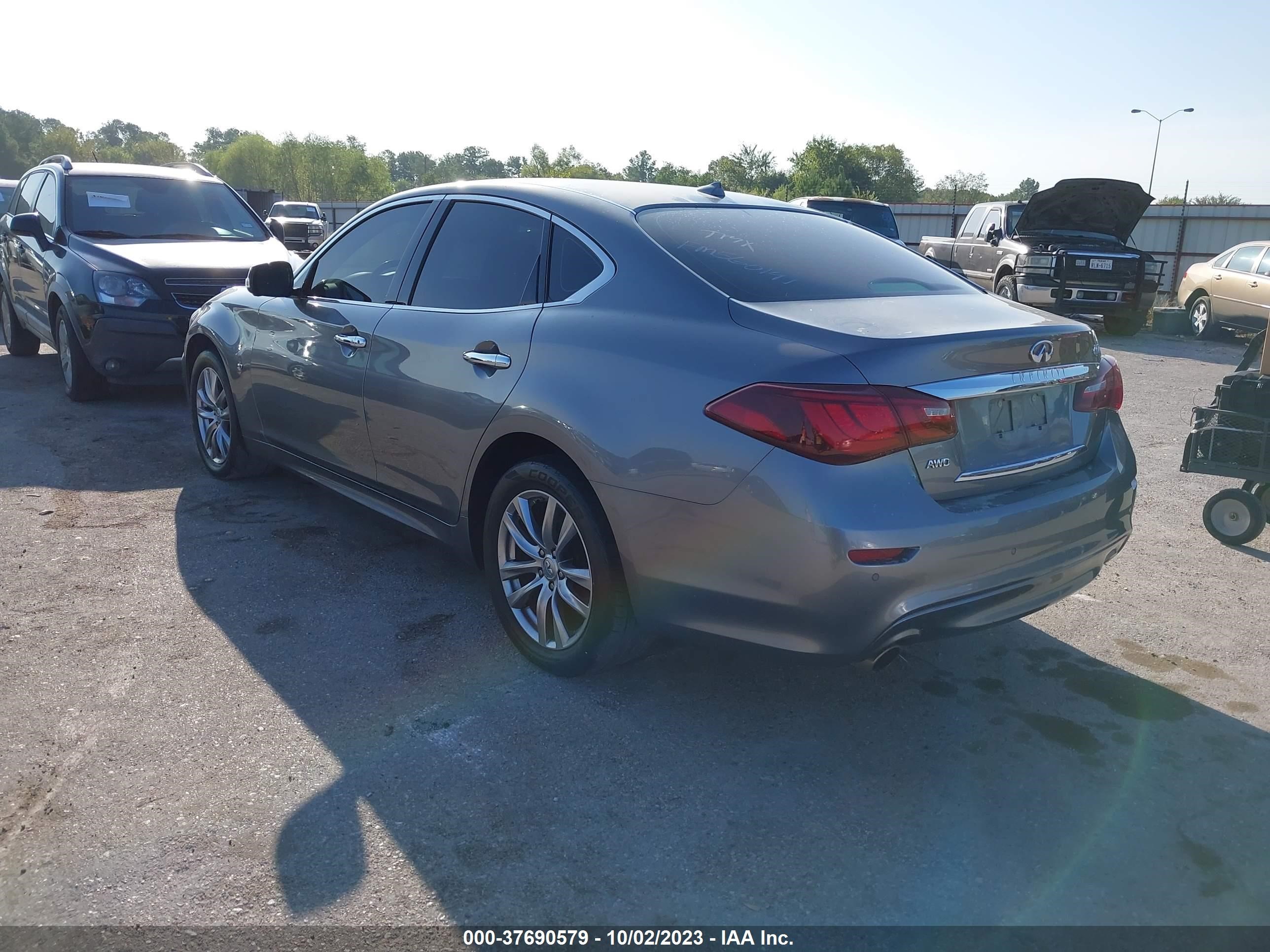 Photo 2 VIN: JN1BY1AR2FM560191 - INFINITI Q70 