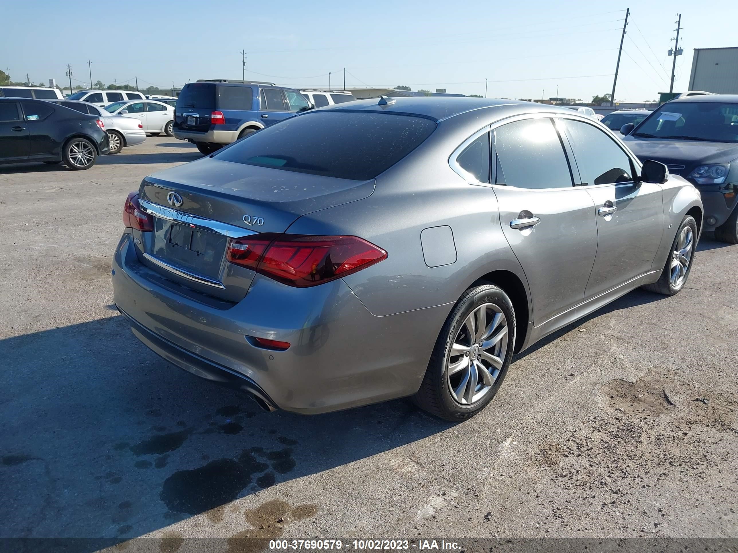 Photo 3 VIN: JN1BY1AR2FM560191 - INFINITI Q70 