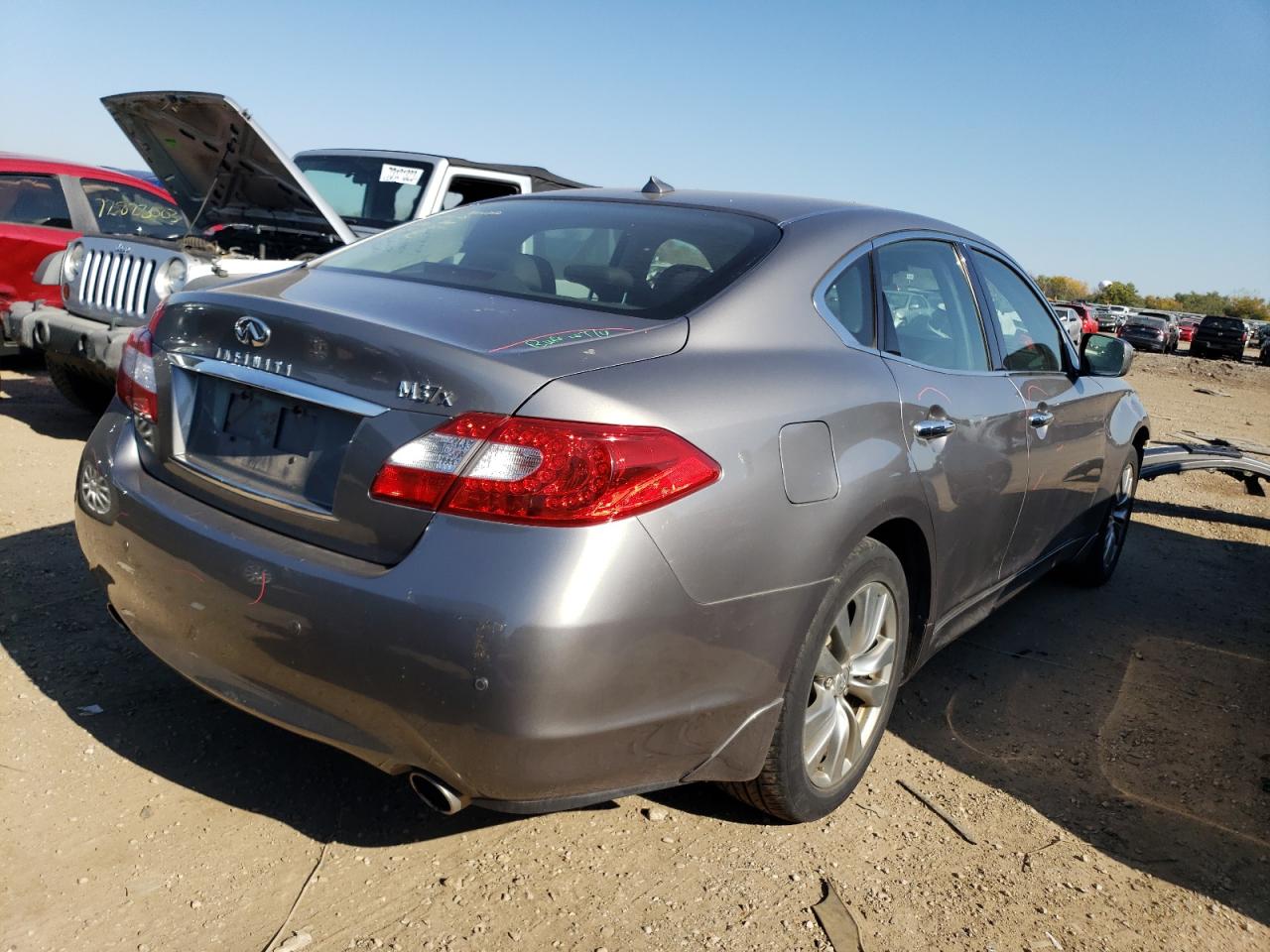 Photo 2 VIN: JN1BY1AR3DM604910 - INFINITI M 