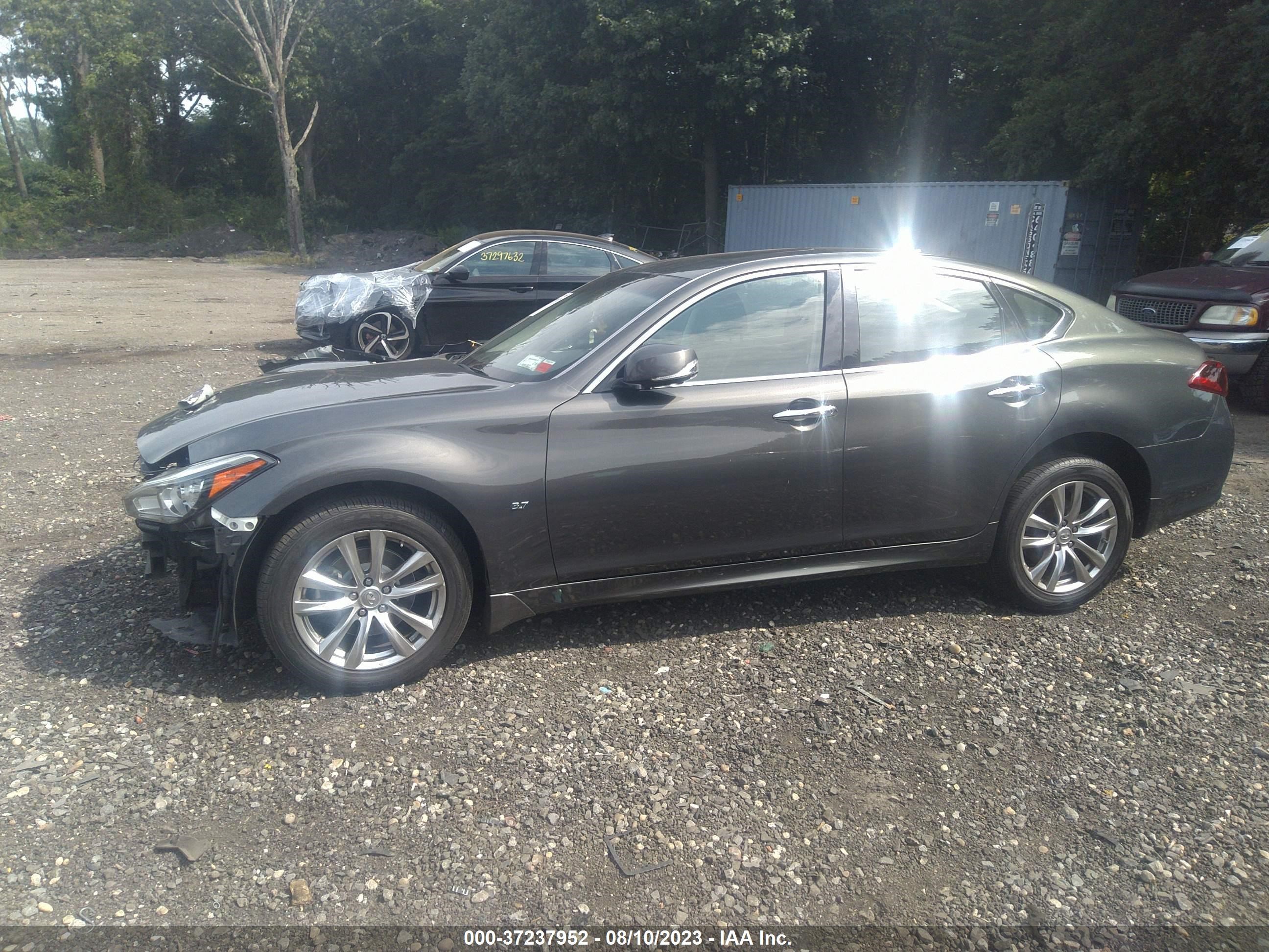 Photo 13 VIN: JN1BY1AR4FM561102 - INFINITI Q70 