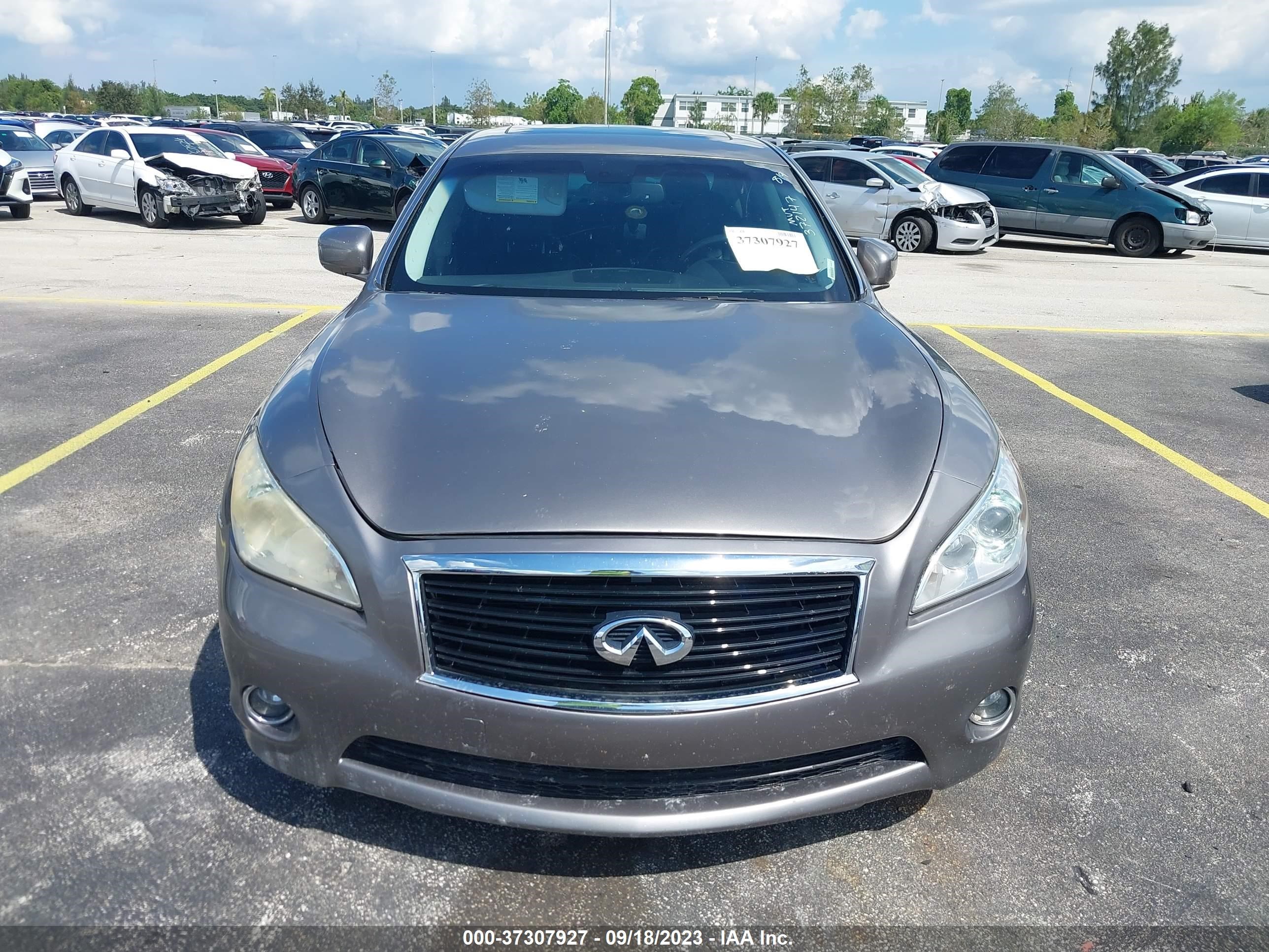 Photo 5 VIN: JN1BY1AR9BM372147 - INFINITI M 