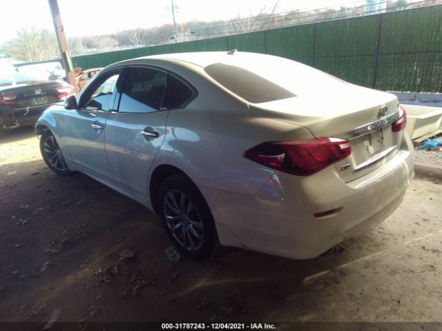 Photo 2 VIN: JN1BY1AR9GM270211 - INFINITI Q70 