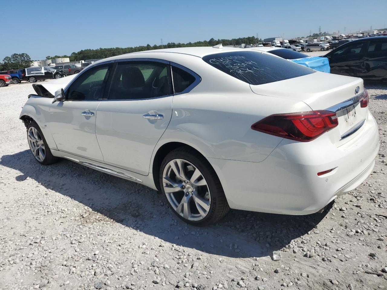 Photo 1 VIN: JN1BY1PP0FM600693 - INFINITI Q70 