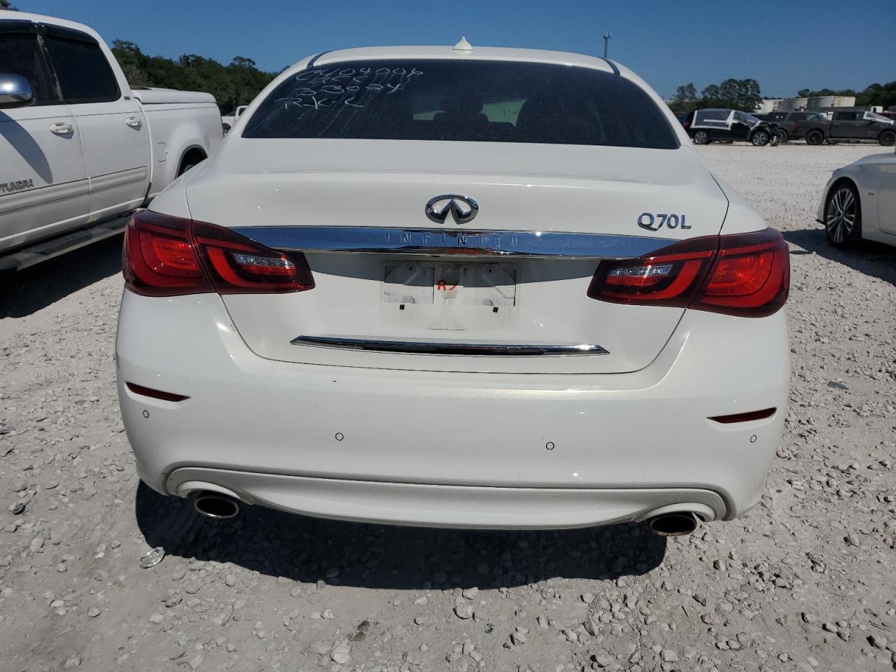 Photo 5 VIN: JN1BY1PP0FM600693 - INFINITI Q70 