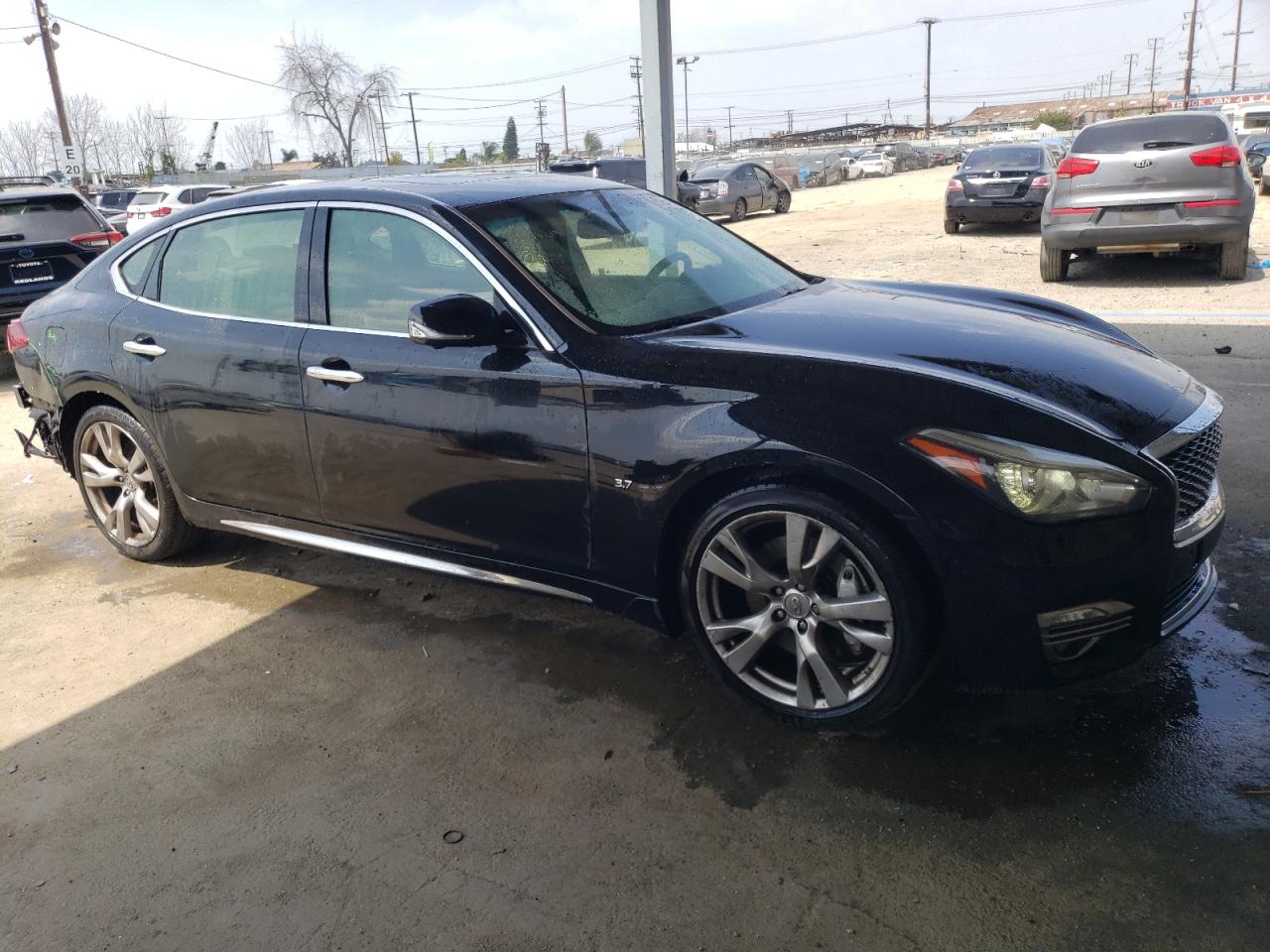 Photo 3 VIN: JN1BY1PP4GM630779 - INFINITI Q70 