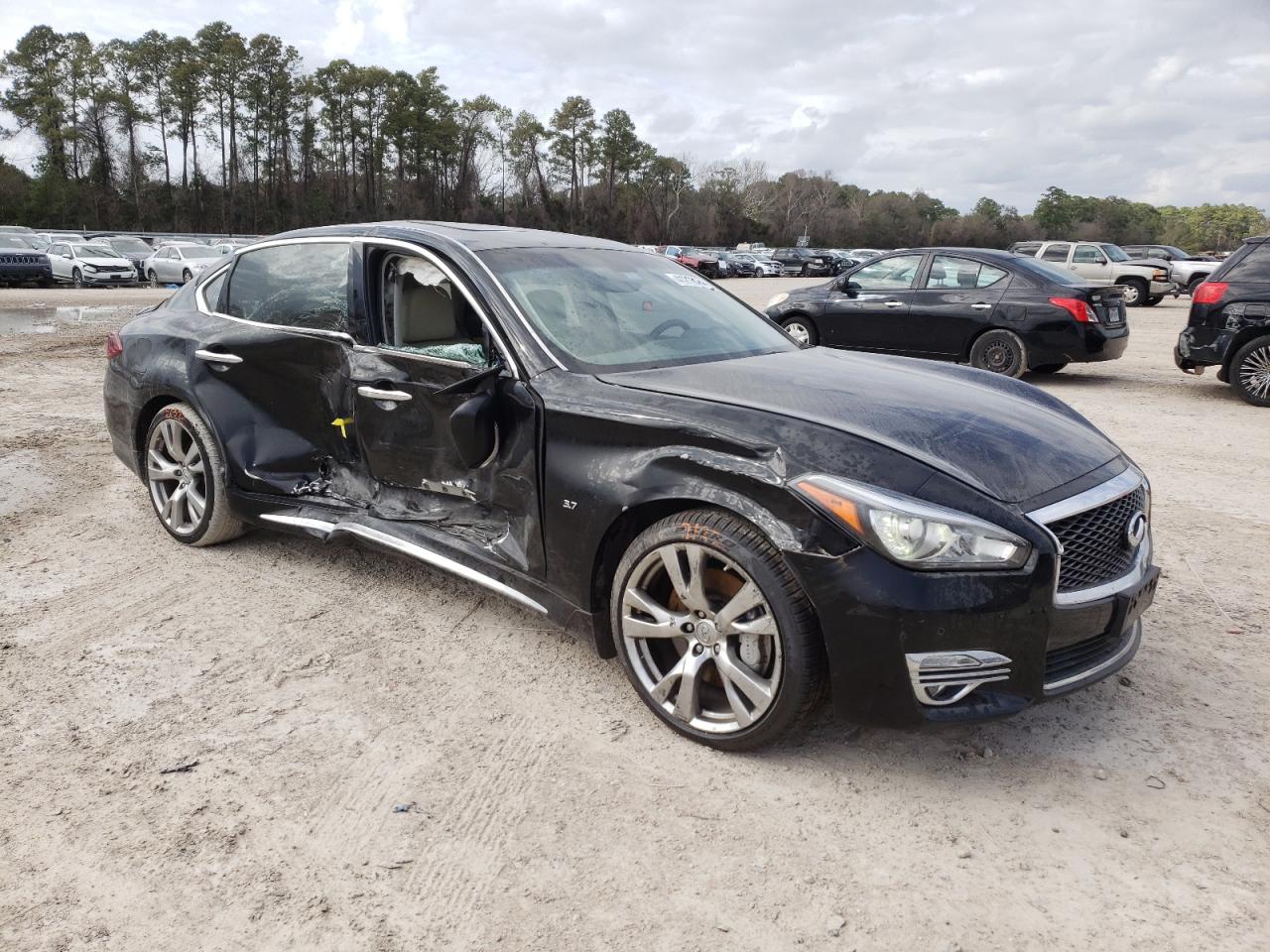 Photo 3 VIN: JN1BY1PP8KM685261 - INFINITI Q70 