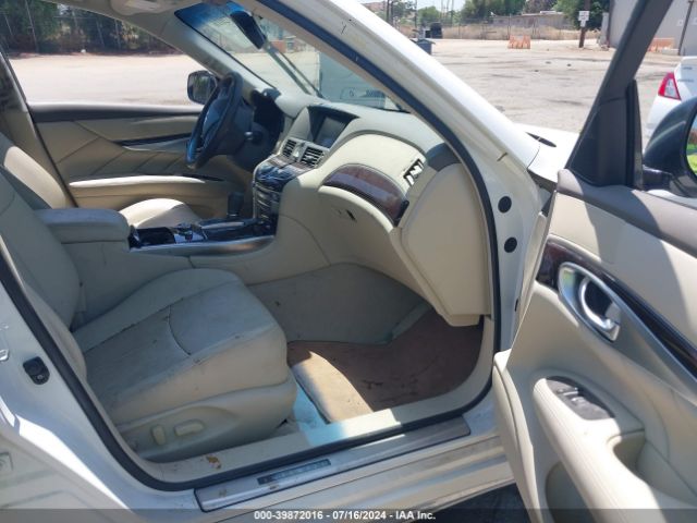 Photo 4 VIN: JN1BY1PP9JM330226 - INFINITI Q70L 