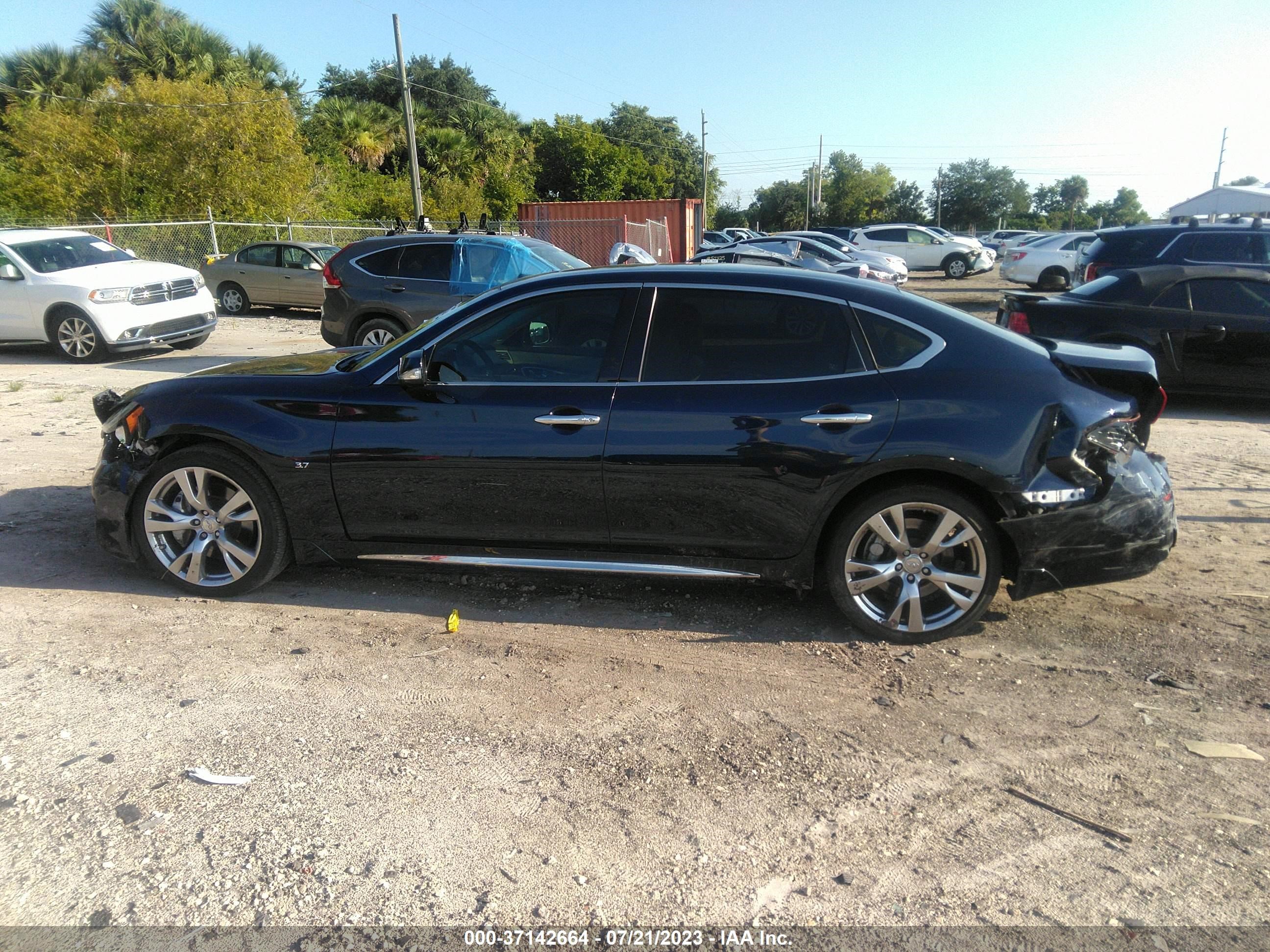 Photo 14 VIN: JN1BY1PPXKM685293 - INFINITI Q70 