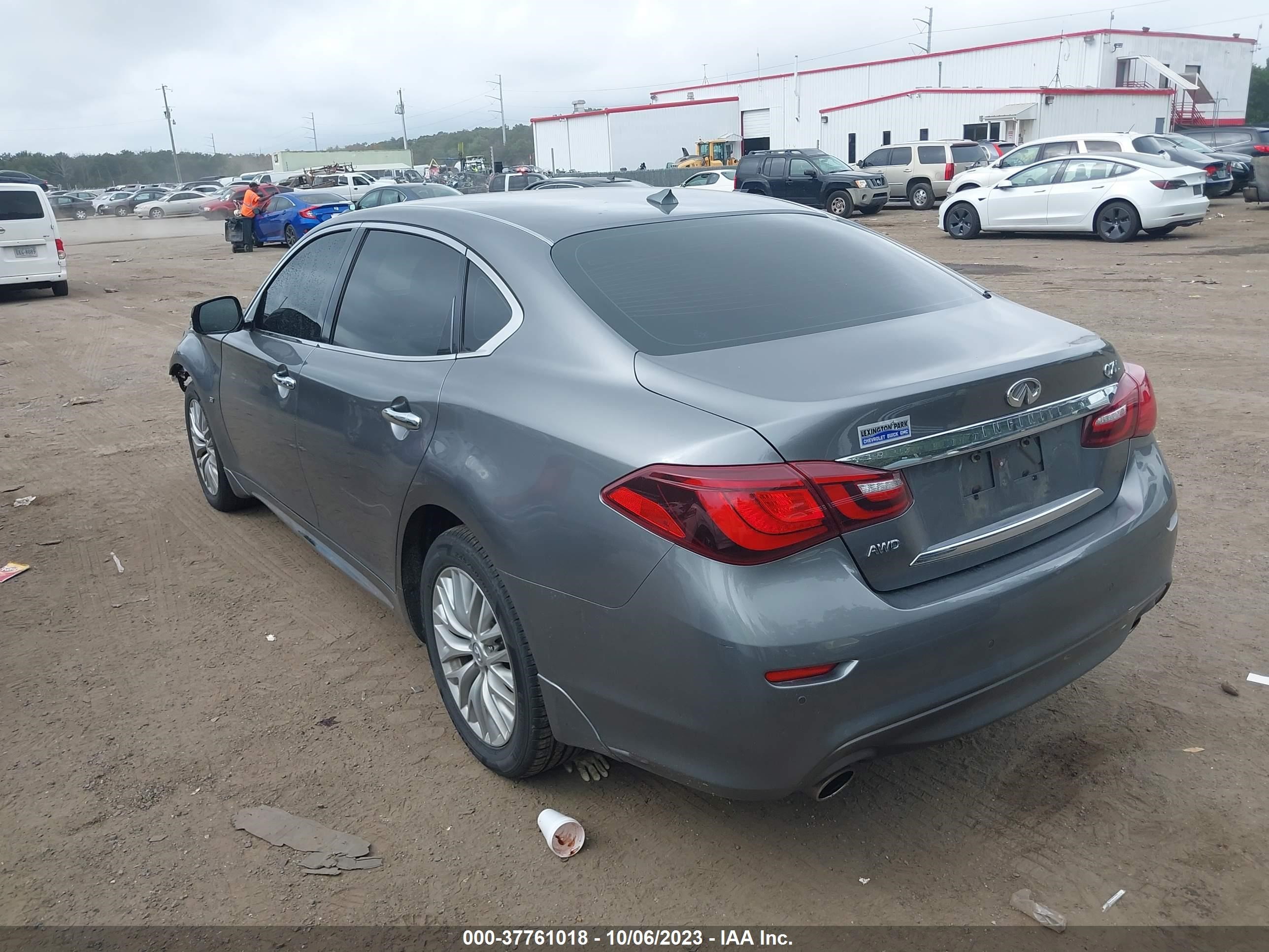 Photo 2 VIN: JN1BY1PR1FM830308 - INFINITI Q70 