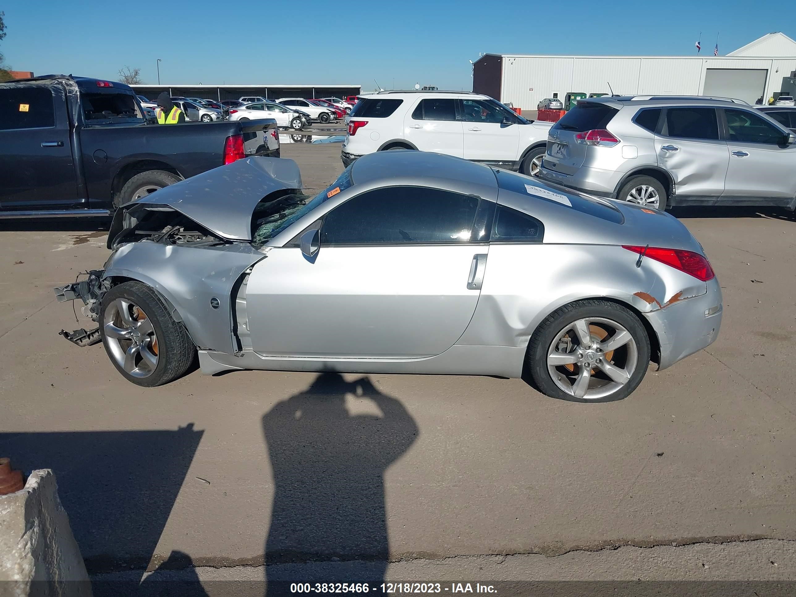 Photo 13 VIN: JN1BZ34D18M701358 - NISSAN 350Z 