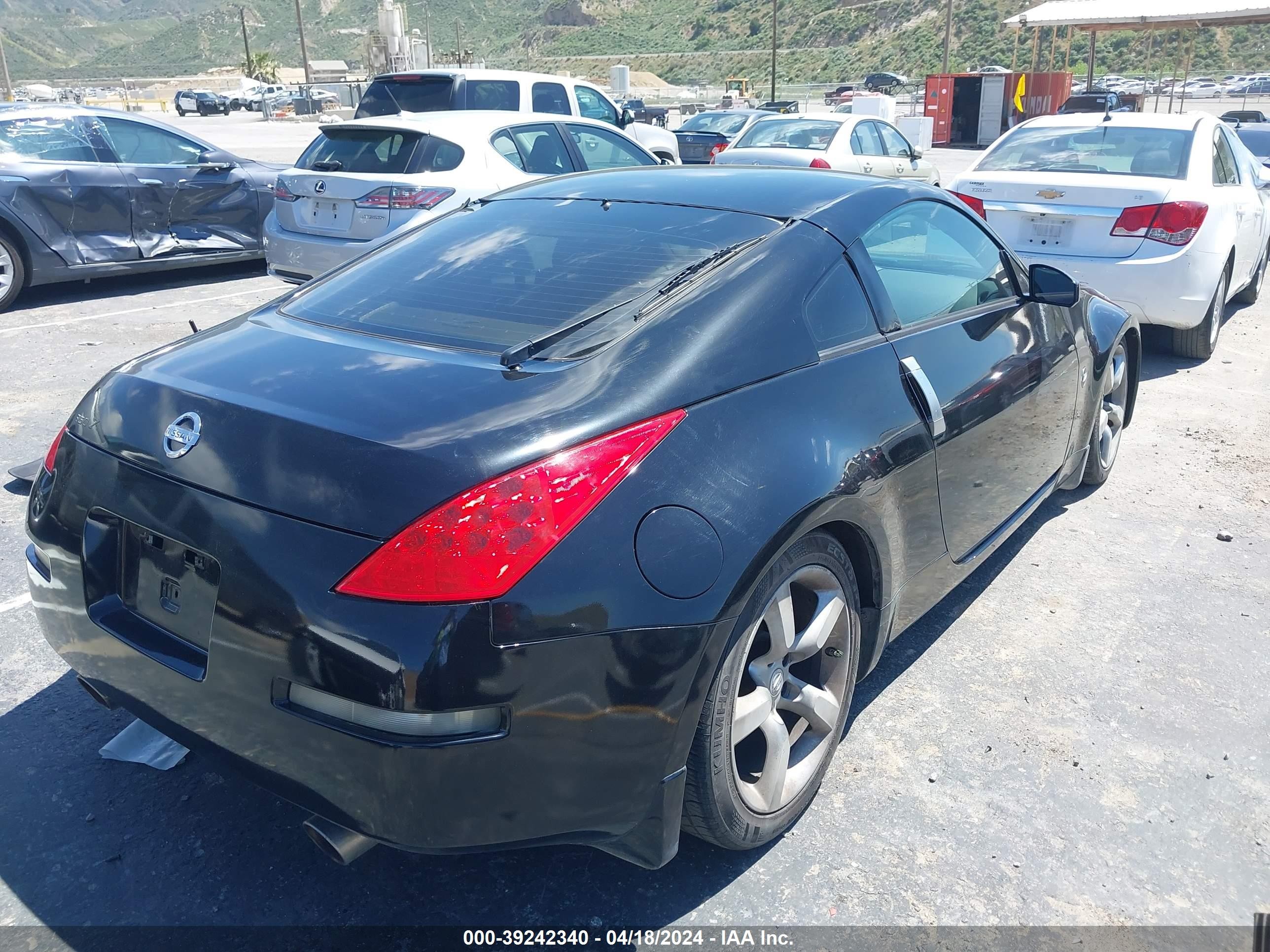 Photo 3 VIN: JN1BZ34DX7M500265 - NISSAN 350Z 