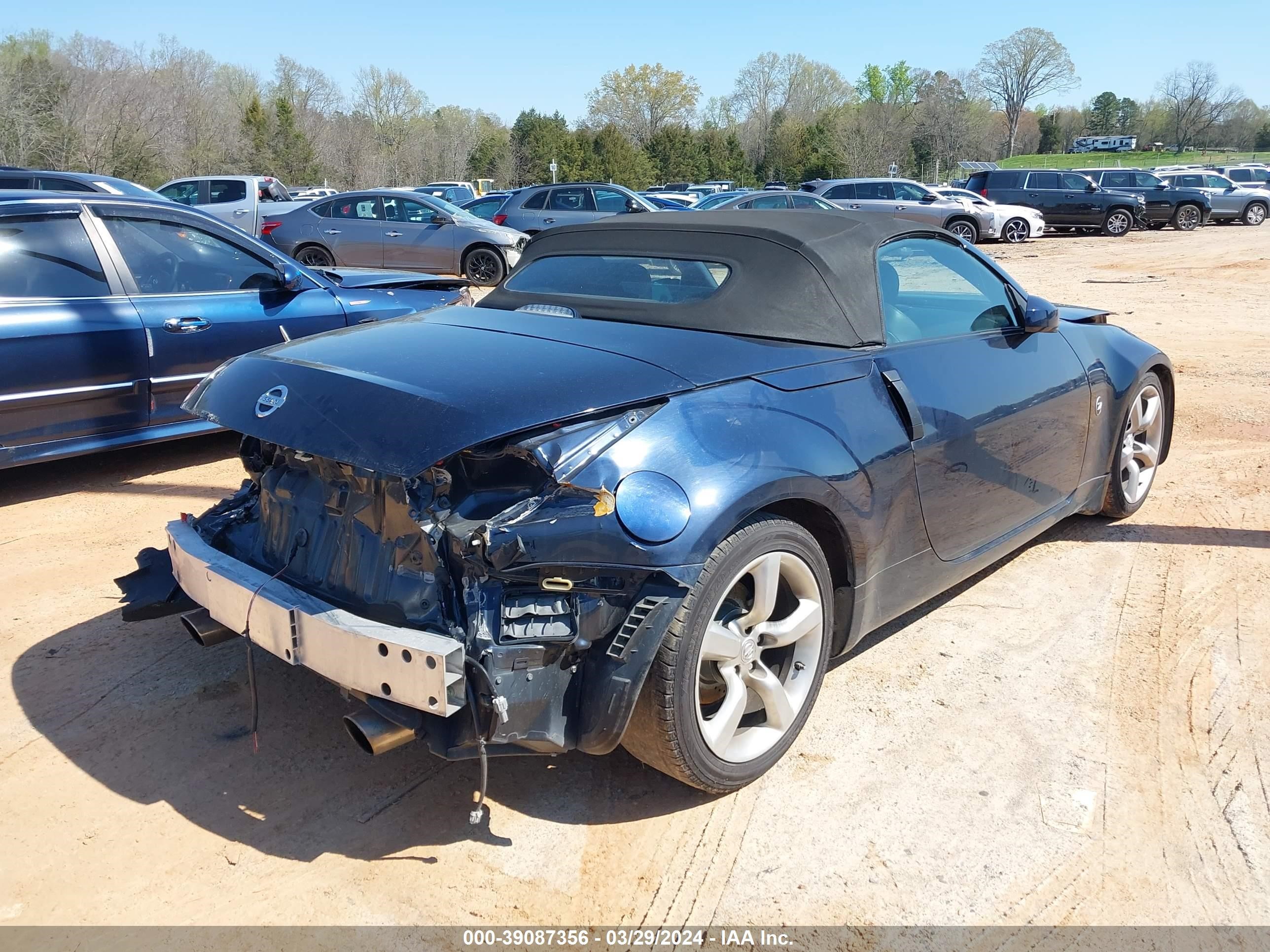 Photo 3 VIN: JN1BZ36A17M650963 - NISSAN 350Z 