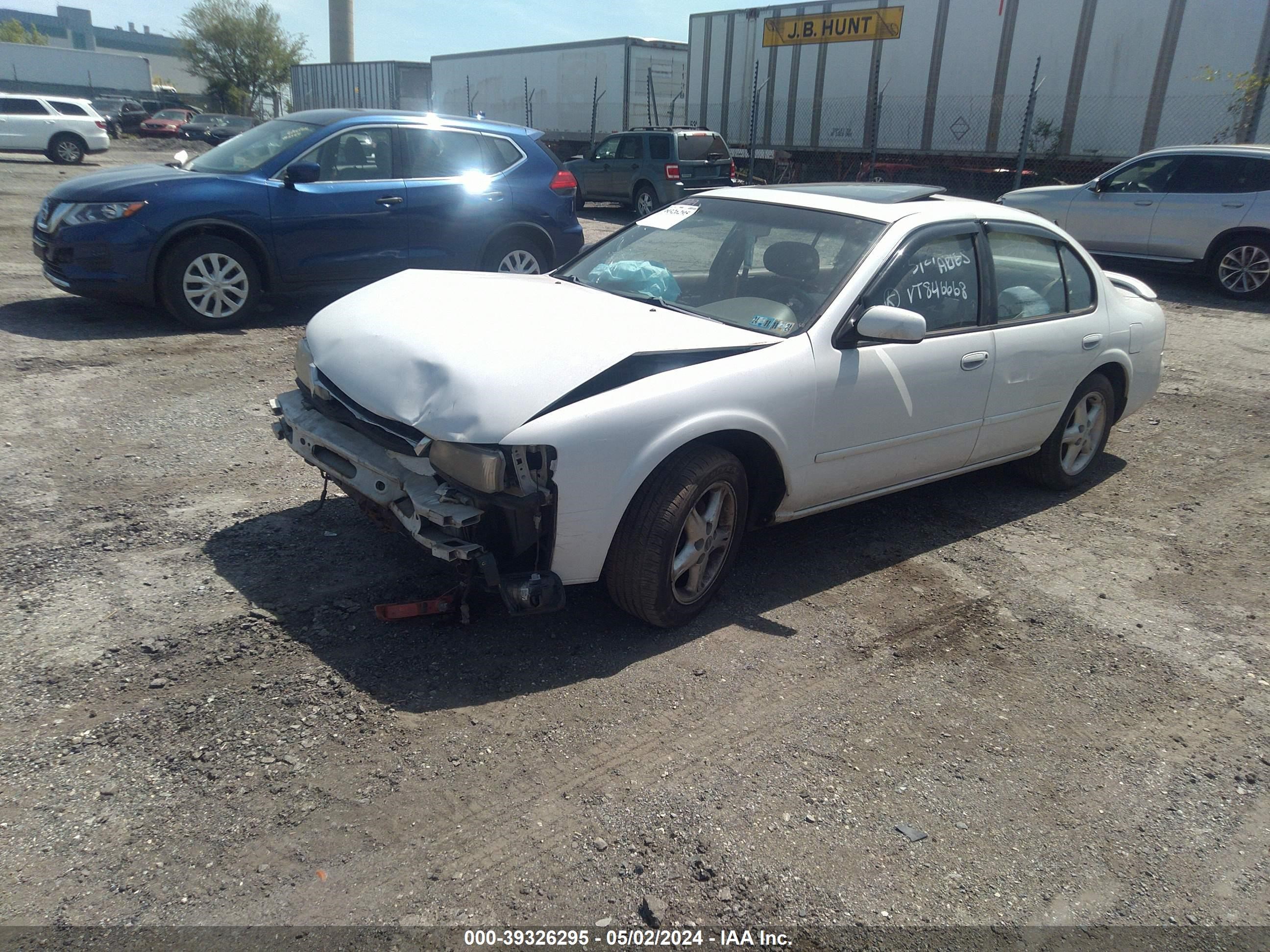 Photo 1 VIN: JN1CA21D1VT846668 - NISSAN MAXIMA 