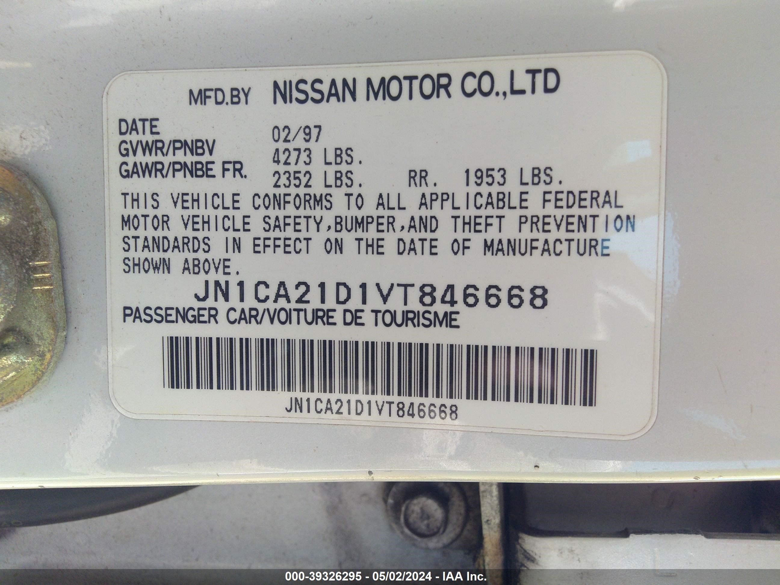 Photo 8 VIN: JN1CA21D1VT846668 - NISSAN MAXIMA 