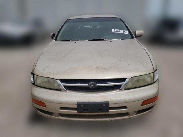 Photo 4 VIN: JN1CA21D1WT513842 - NISSAN MAXIMA 