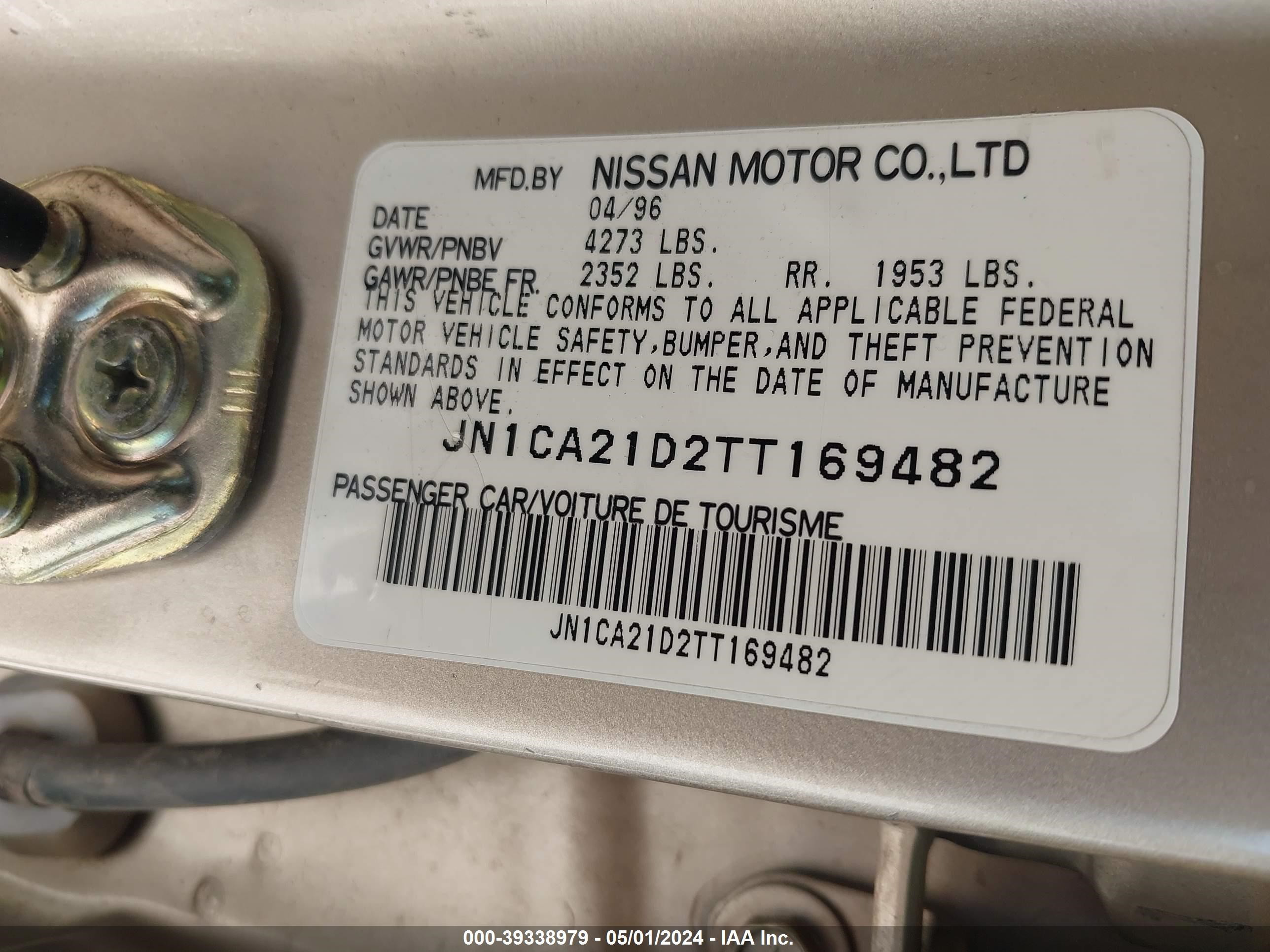 Photo 8 VIN: JN1CA21D2TT169482 - NISSAN MAXIMA 