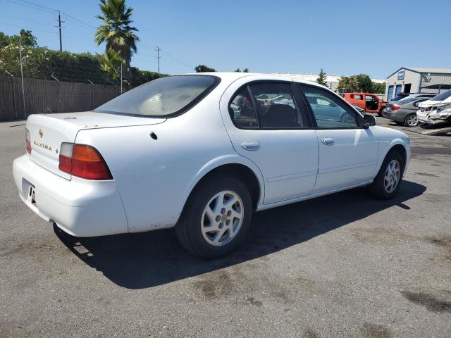 Photo 2 VIN: JN1CA21D2TT177484 - NISSAN MAXIMA GLE 