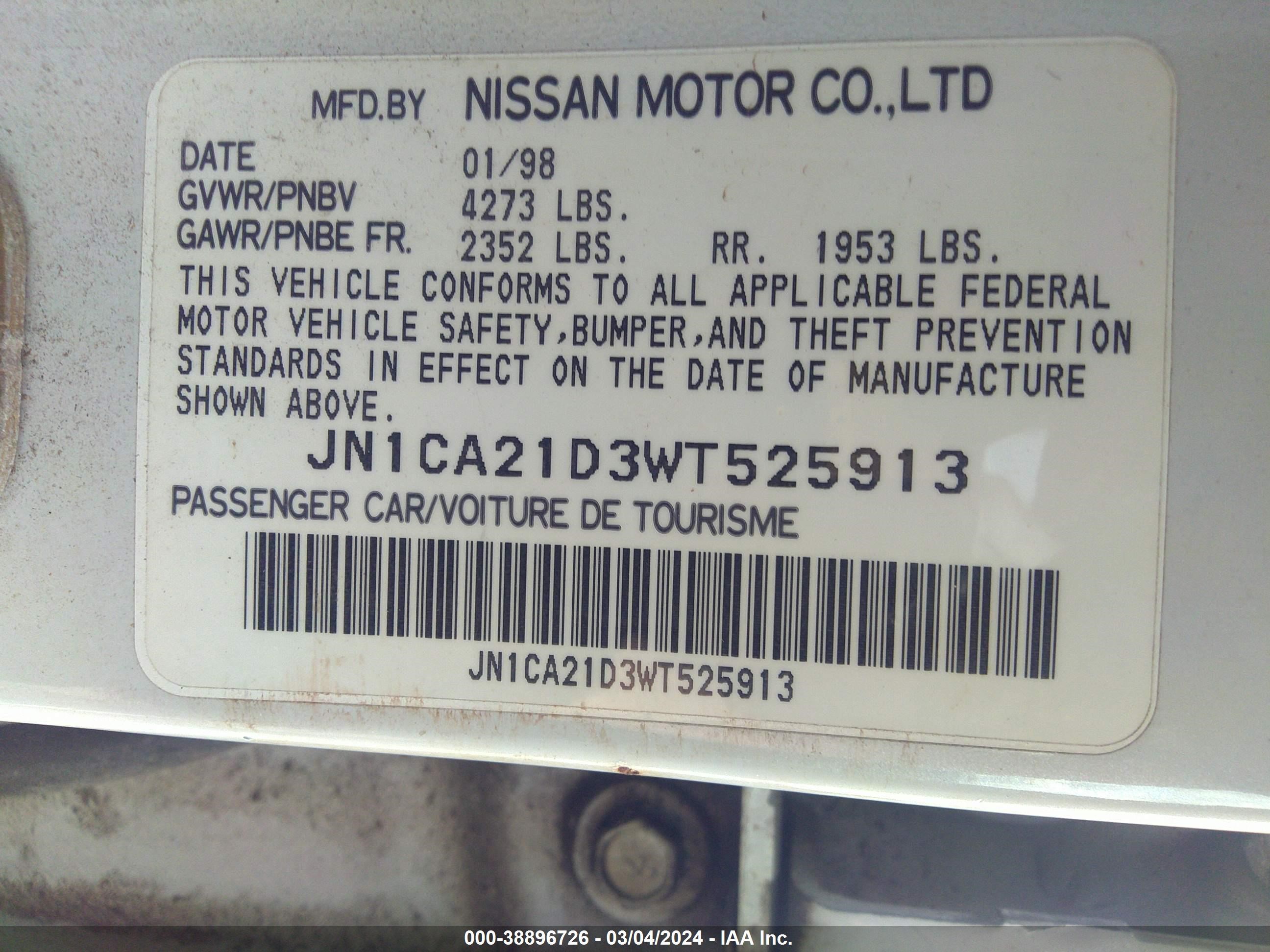 Photo 8 VIN: JN1CA21D3WT525913 - NISSAN MAXIMA 