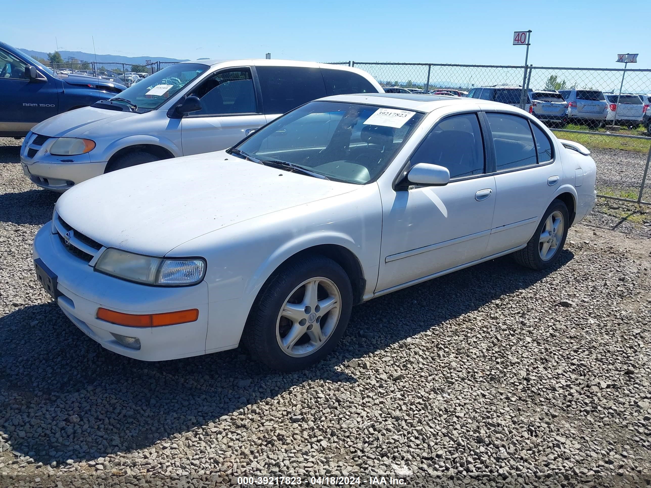 Photo 1 VIN: JN1CA21D4VT876201 - NISSAN MAXIMA 