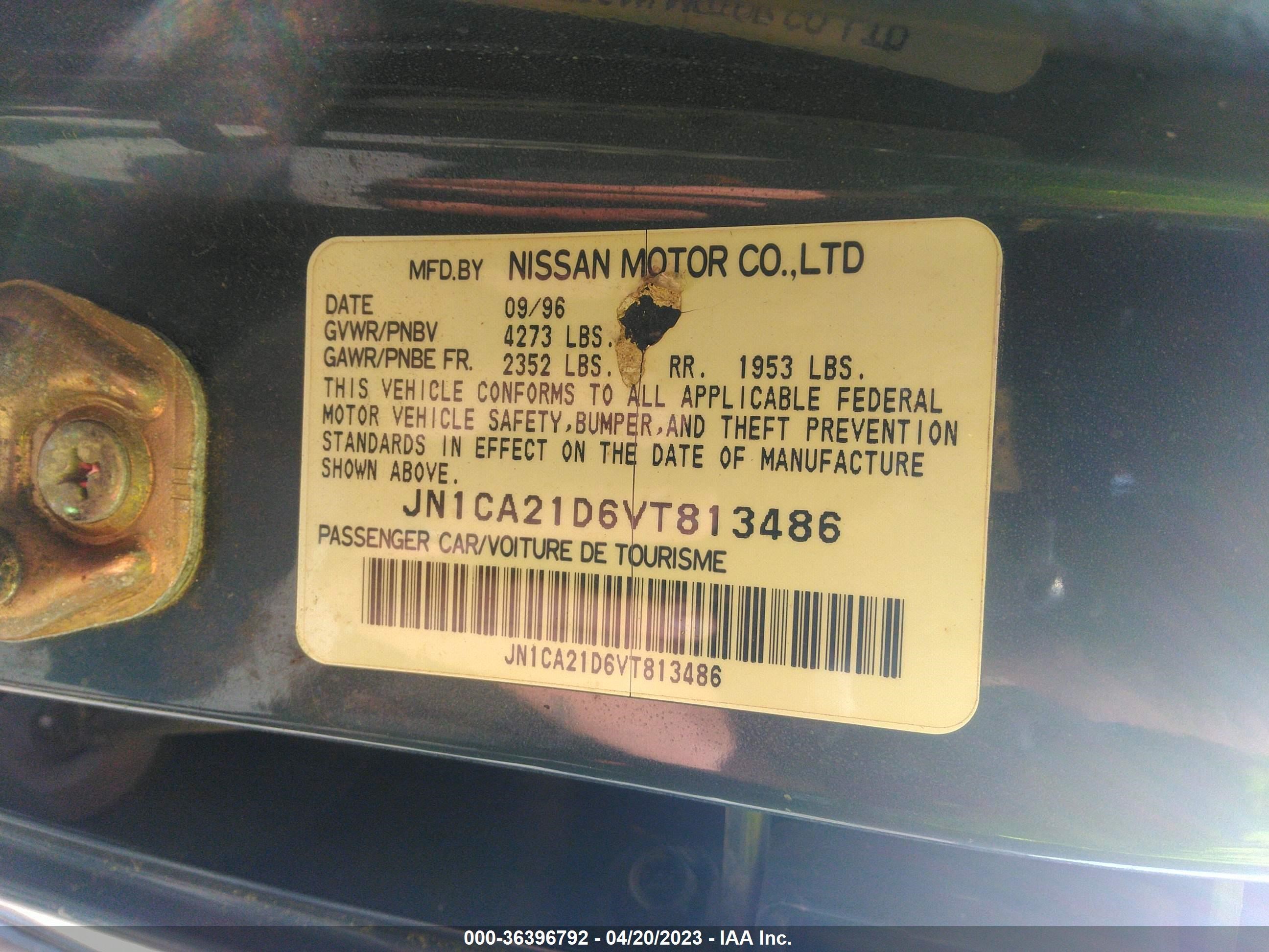 Photo 8 VIN: JN1CA21D6VT813486 - NISSAN MAXIMA 