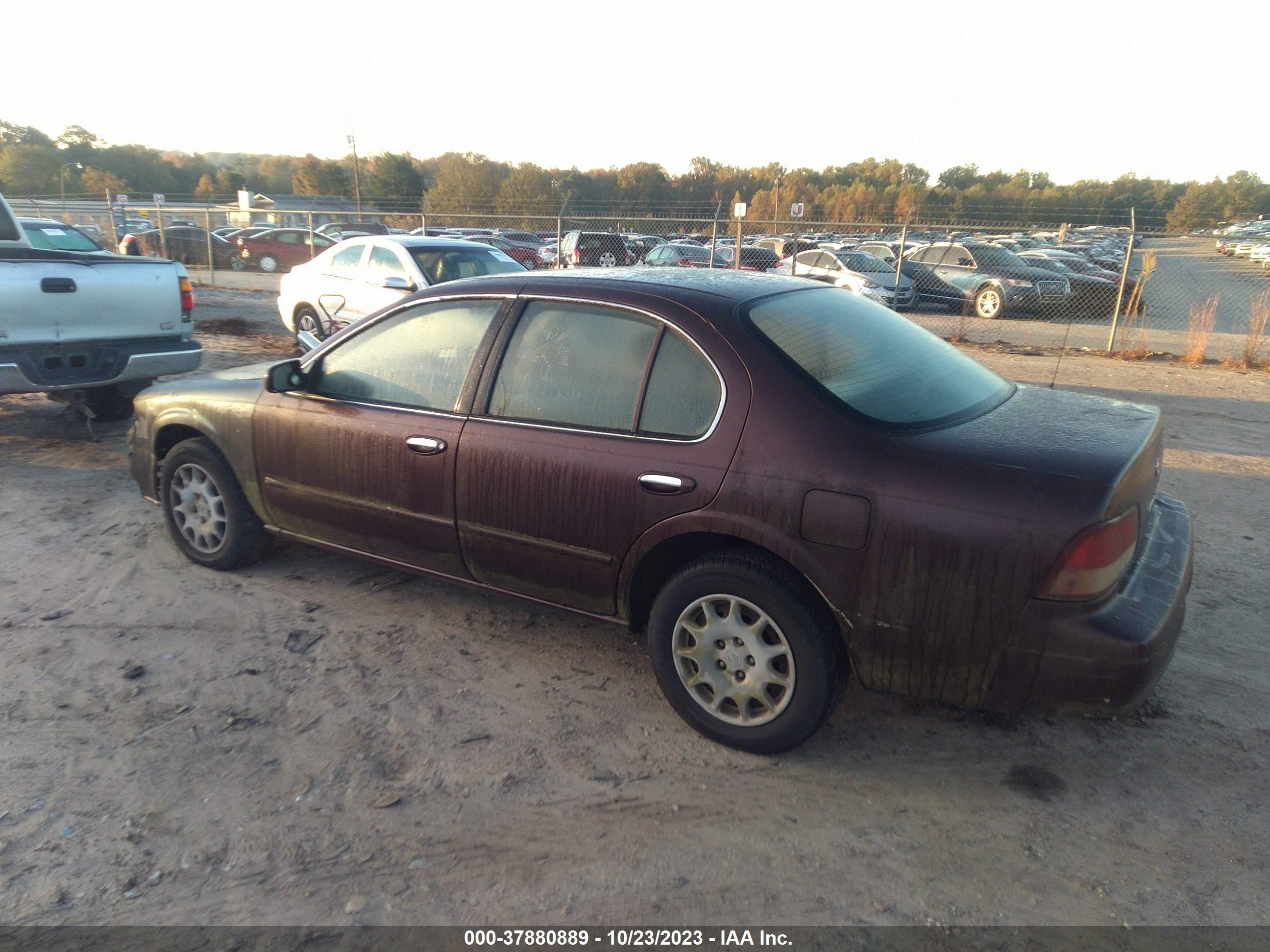 Photo 2 VIN: JN1CA21D6VT845077 - NISSAN MAXIMA 