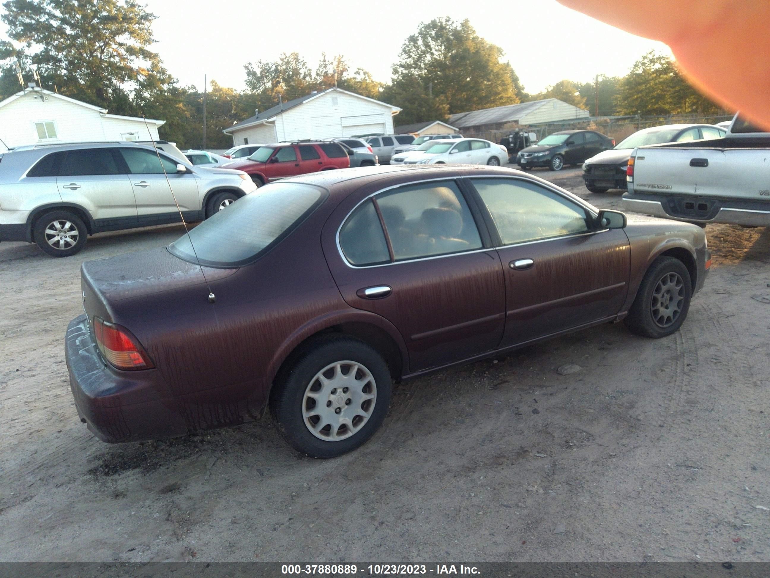 Photo 3 VIN: JN1CA21D6VT845077 - NISSAN MAXIMA 