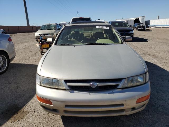 Photo 4 VIN: JN1CA21D6WM915365 - NISSAN MAXIMA 