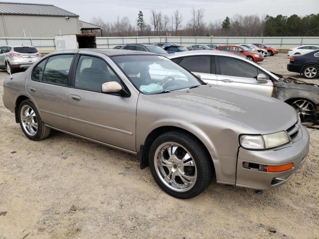 Photo 3 VIN: JN1CA21D6WT531799 - NISSAN MAXIMA 