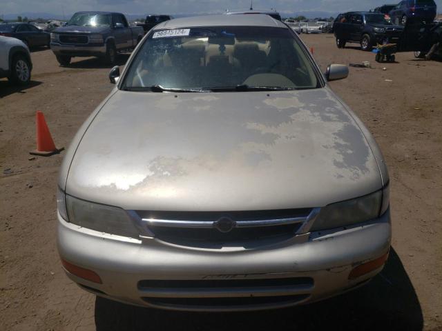 Photo 4 VIN: JN1CA21D6XM417815 - NISSAN MAXIMA 