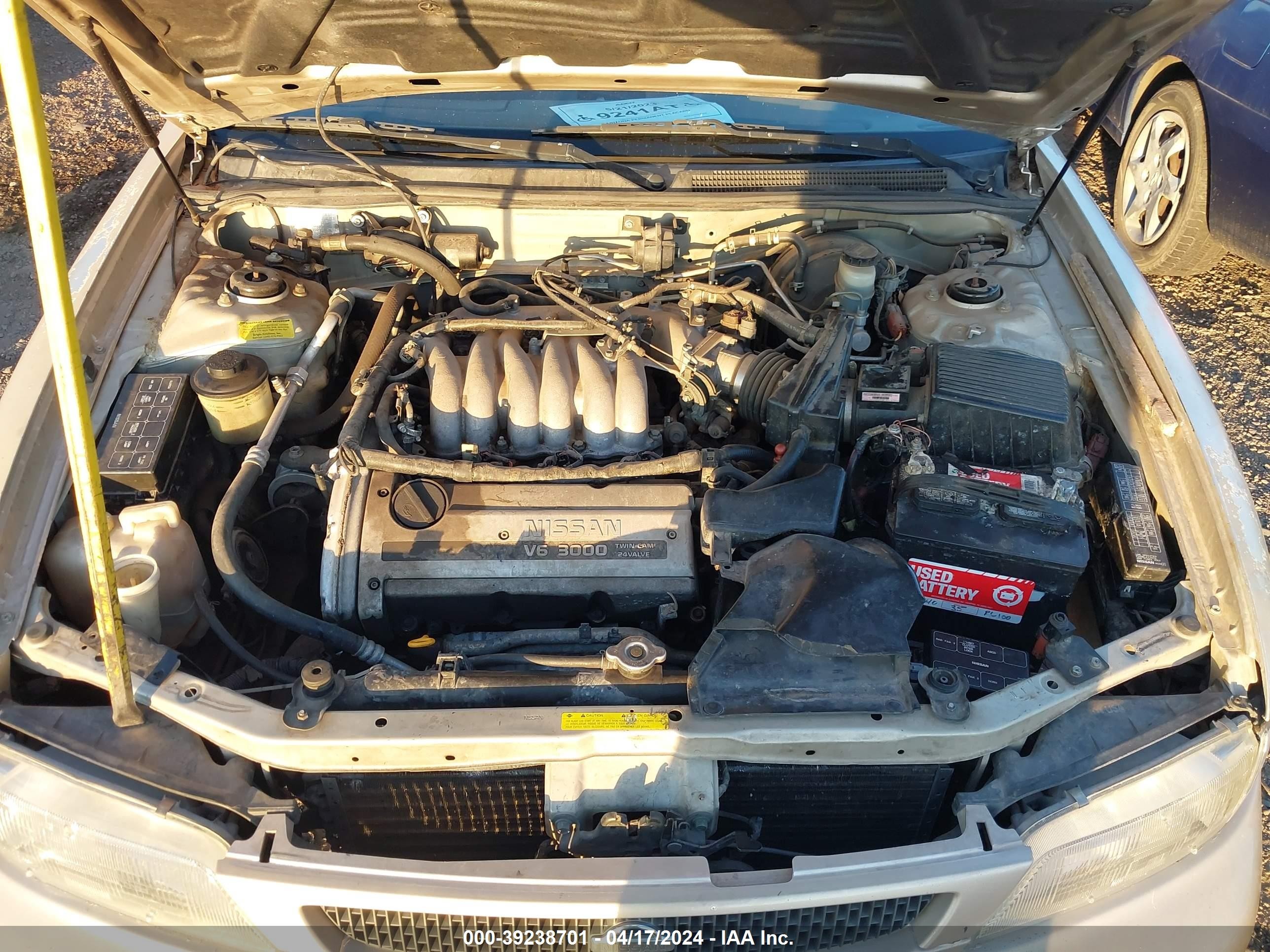 Photo 9 VIN: JN1CA21D8ST064203 - NISSAN MAXIMA 