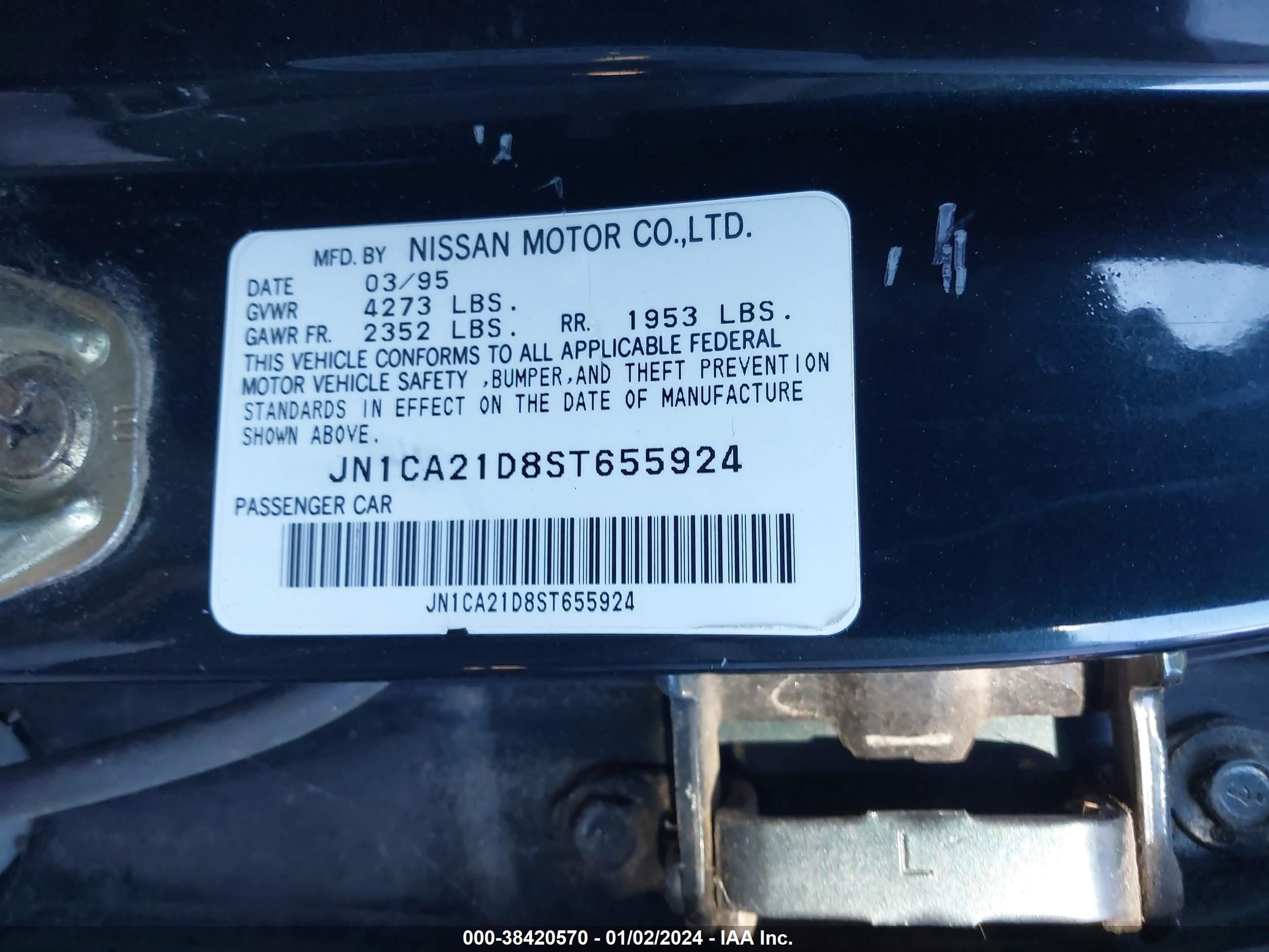 Photo 8 VIN: JN1CA21D8ST655924 - NISSAN MAXIMA 