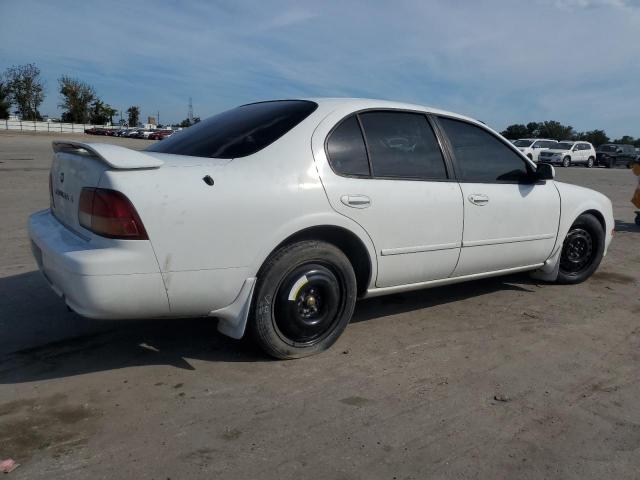 Photo 2 VIN: JN1CA21D8VT820472 - NISSAN MAXIMA GLE 