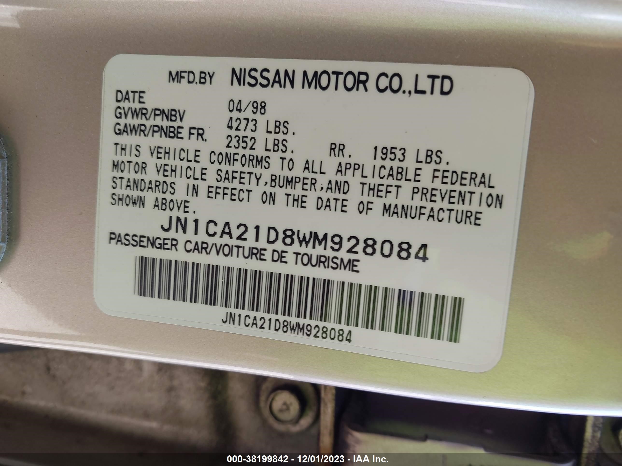 Photo 8 VIN: JN1CA21D8WM928084 - NISSAN MAXIMA 