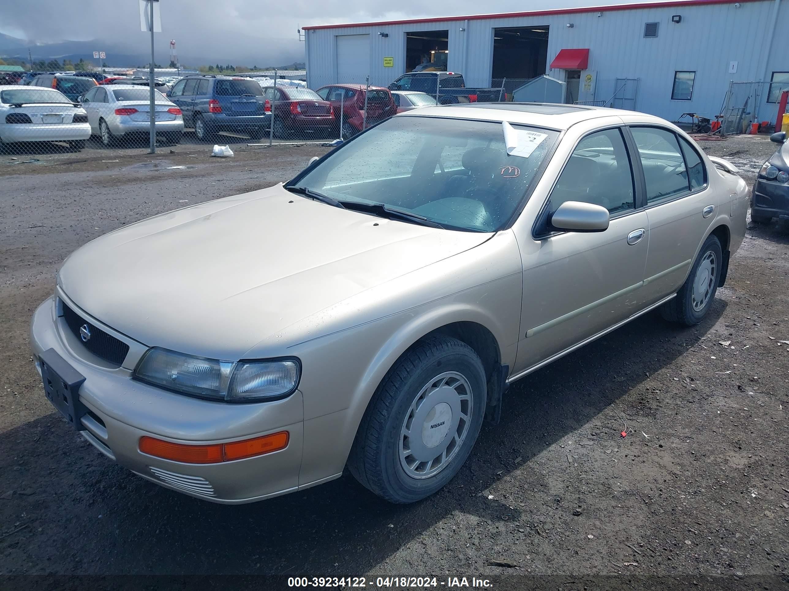 Photo 1 VIN: JN1CA21D9ST646231 - NISSAN MAXIMA 