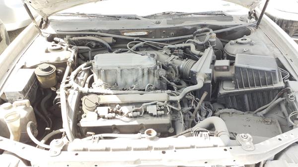 Photo 25 VIN: JN1CA21DXXT151477 - NISSAN MAXIMA 