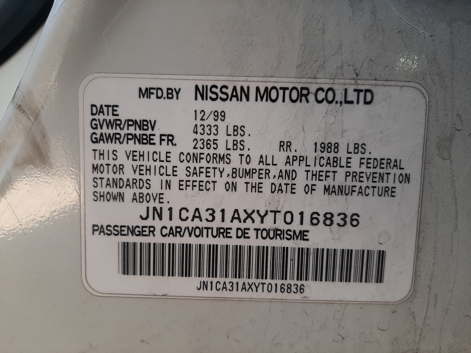 Photo 9 VIN: JN1CA31AXYT016836 - NISSAN MAXIMA GLE 