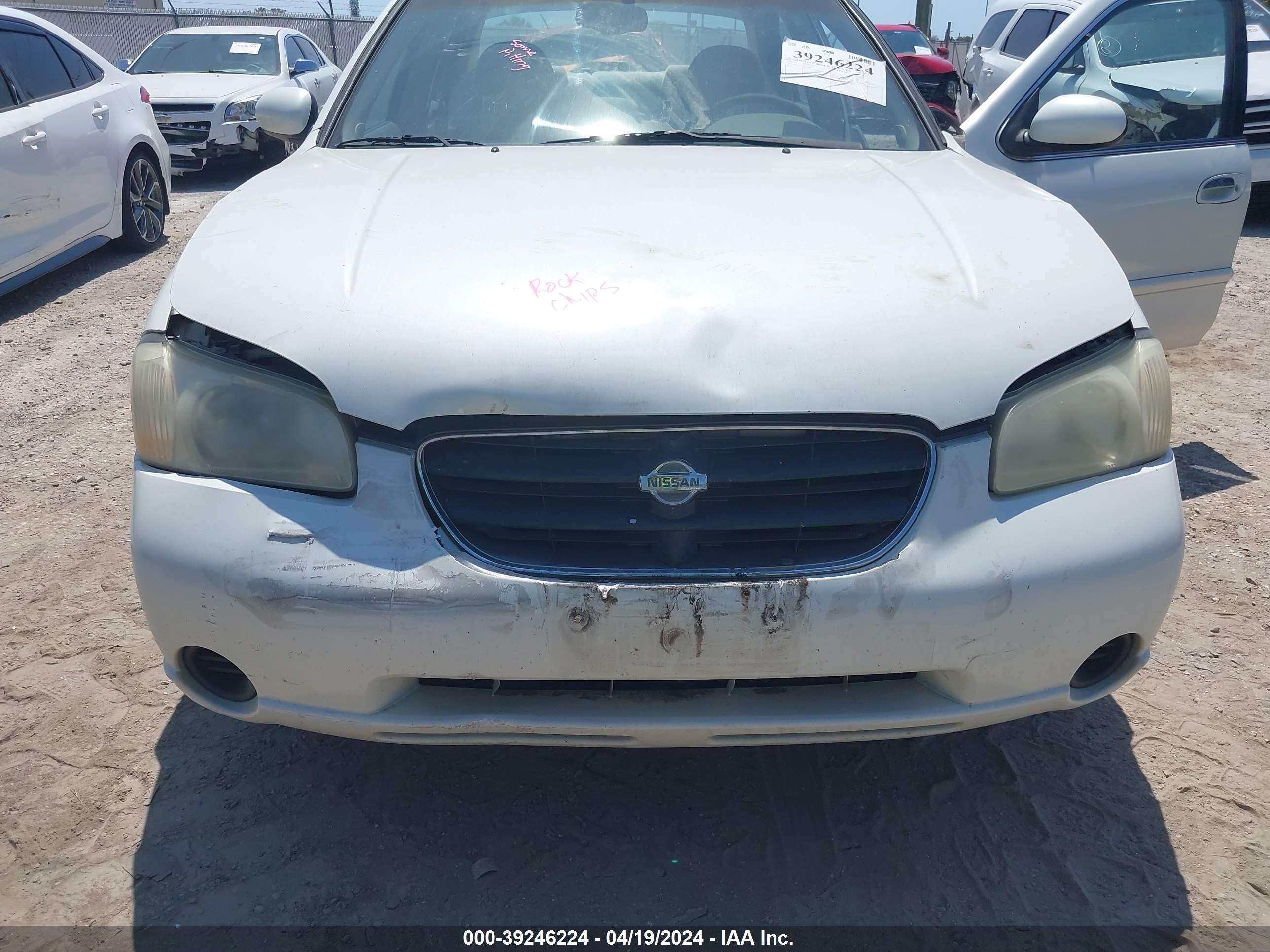 Photo 5 VIN: JN1CA31D01T804251 - NISSAN MAXIMA 