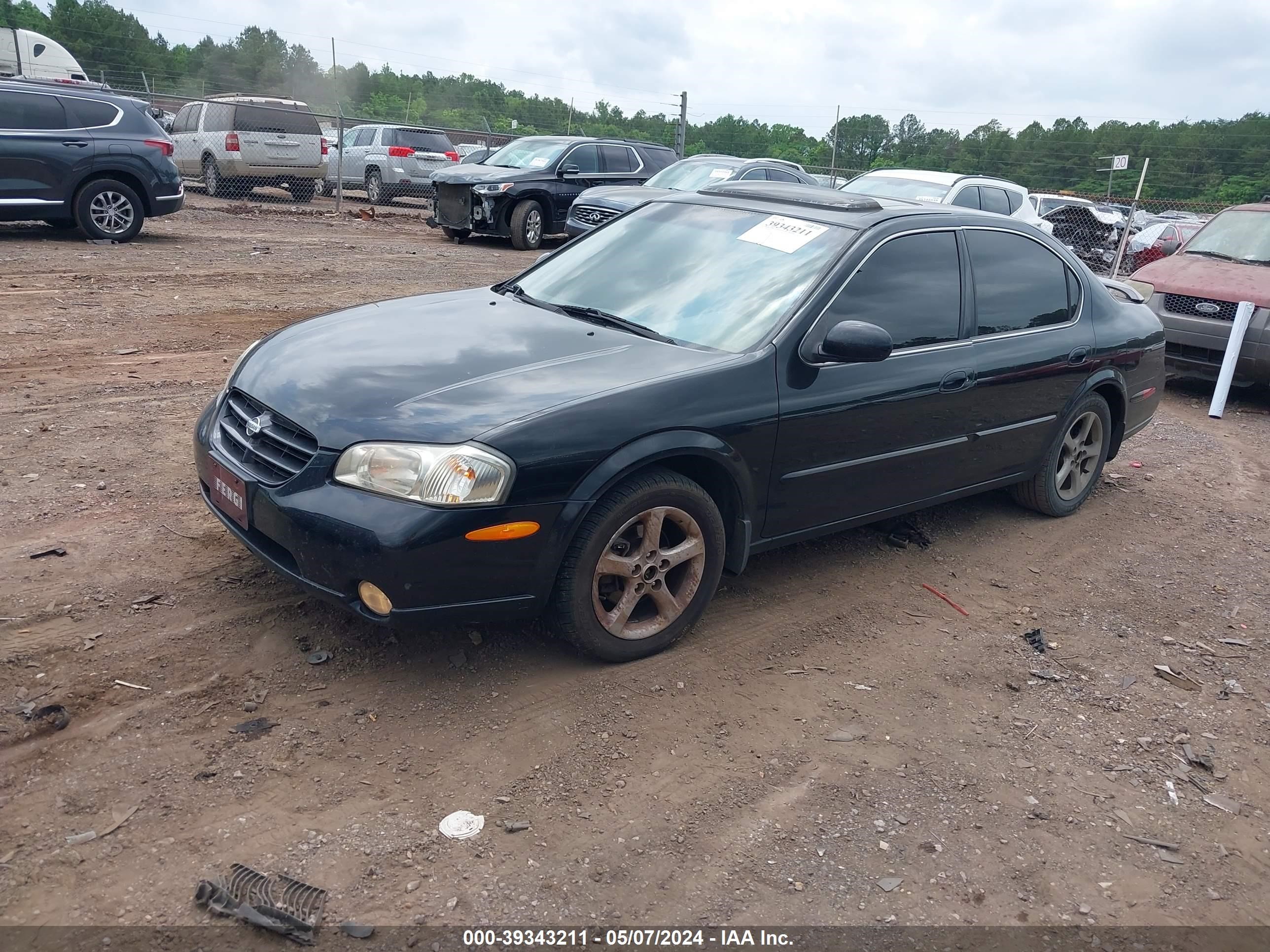 Photo 1 VIN: JN1CA31D0YT503859 - NISSAN MAXIMA 