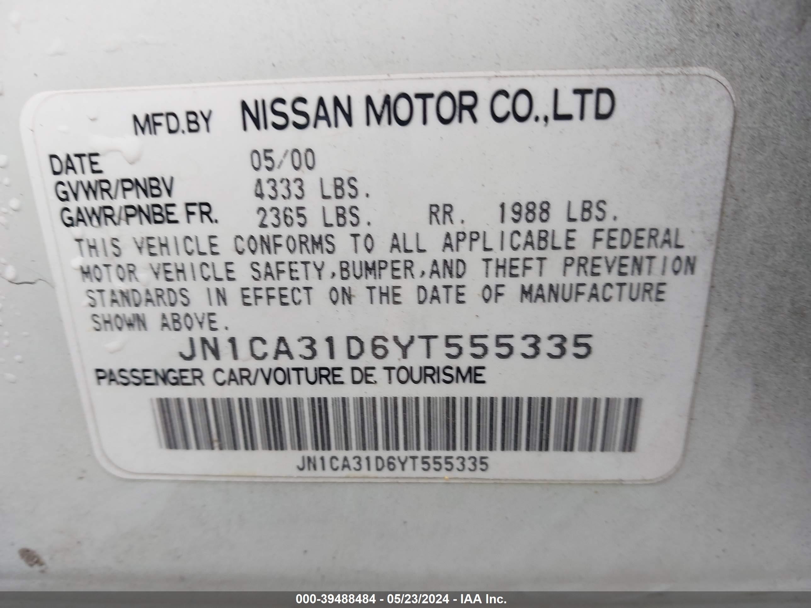 Photo 8 VIN: JN1CA31D6YT555335 - NISSAN MAXIMA 