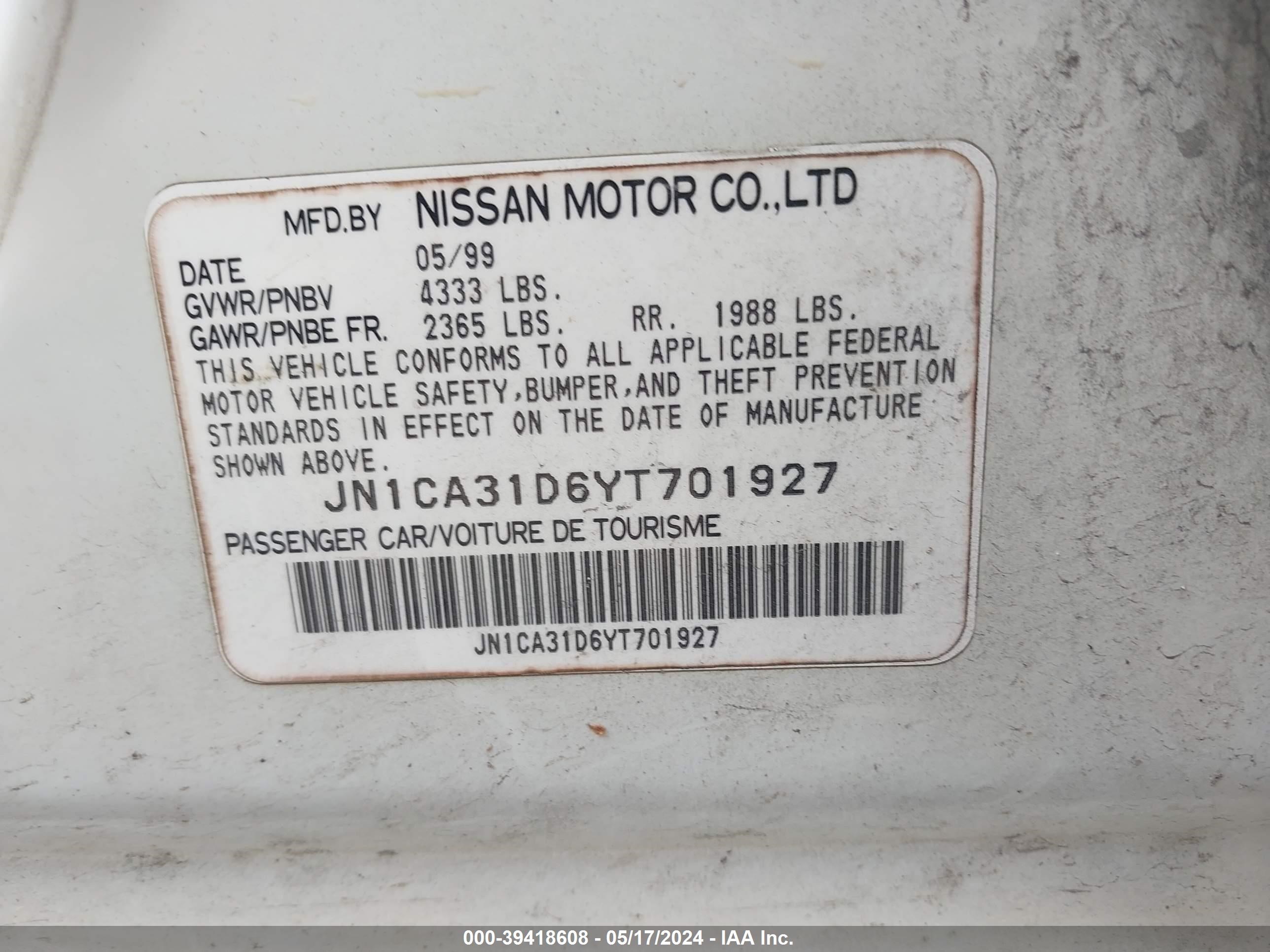 Photo 8 VIN: JN1CA31D6YT701927 - NISSAN MAXIMA 