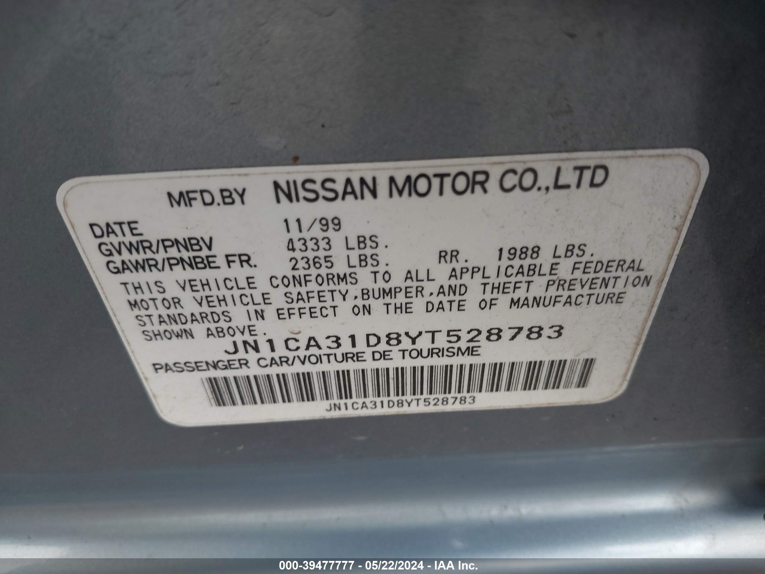 Photo 8 VIN: JN1CA31D8YT528783 - NISSAN MAXIMA 