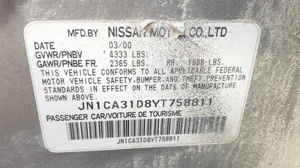 Photo 1 VIN: JN1CA31D8YT758811 - NISSAN MAXIMA 