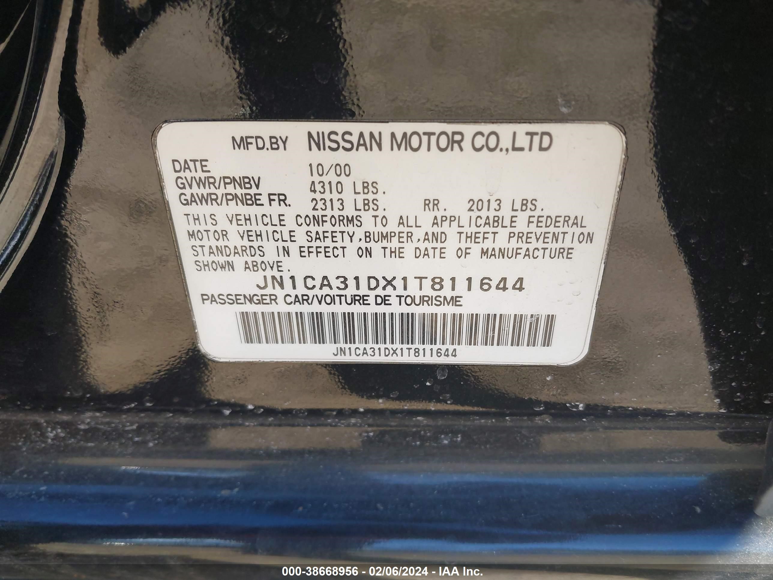 Photo 8 VIN: JN1CA31DX1T811644 - NISSAN MAXIMA 