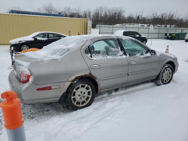 Photo 2 VIN: JN1CA31DXYT757143 - NISSAN MAXIMA GLE 